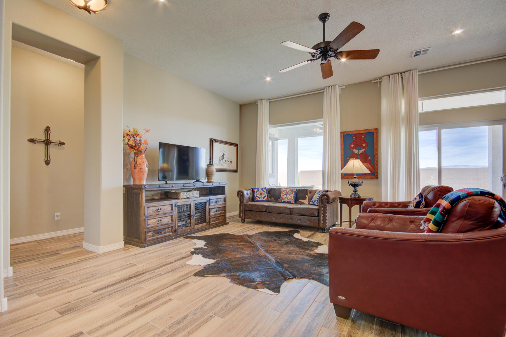 Photo 8 — 460 Rio Chama Circle SW