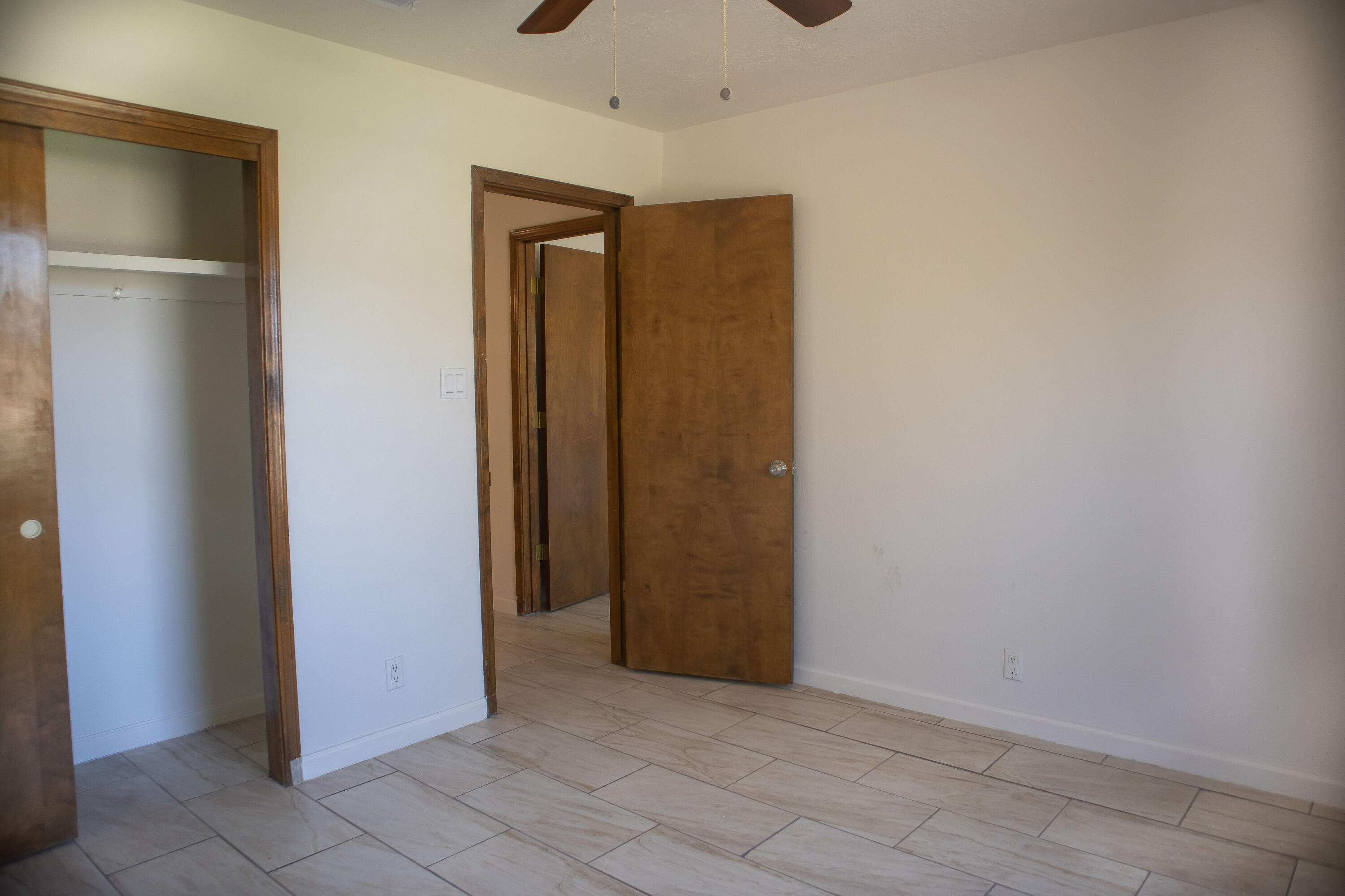 Photo 10 — 5406 Edwards Drive NE
