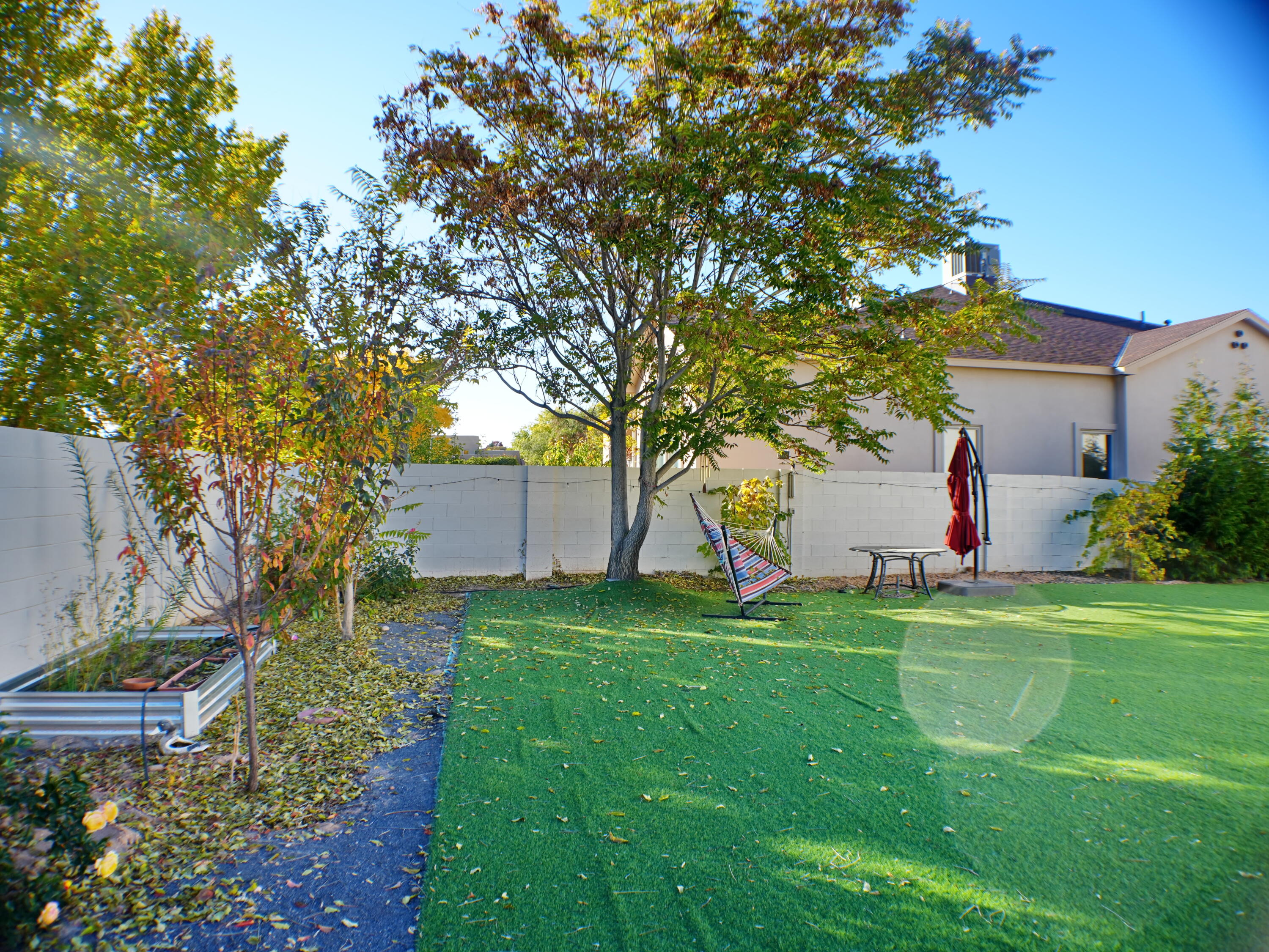 Photo 3 — 6427 POJOAQUE Drive NW