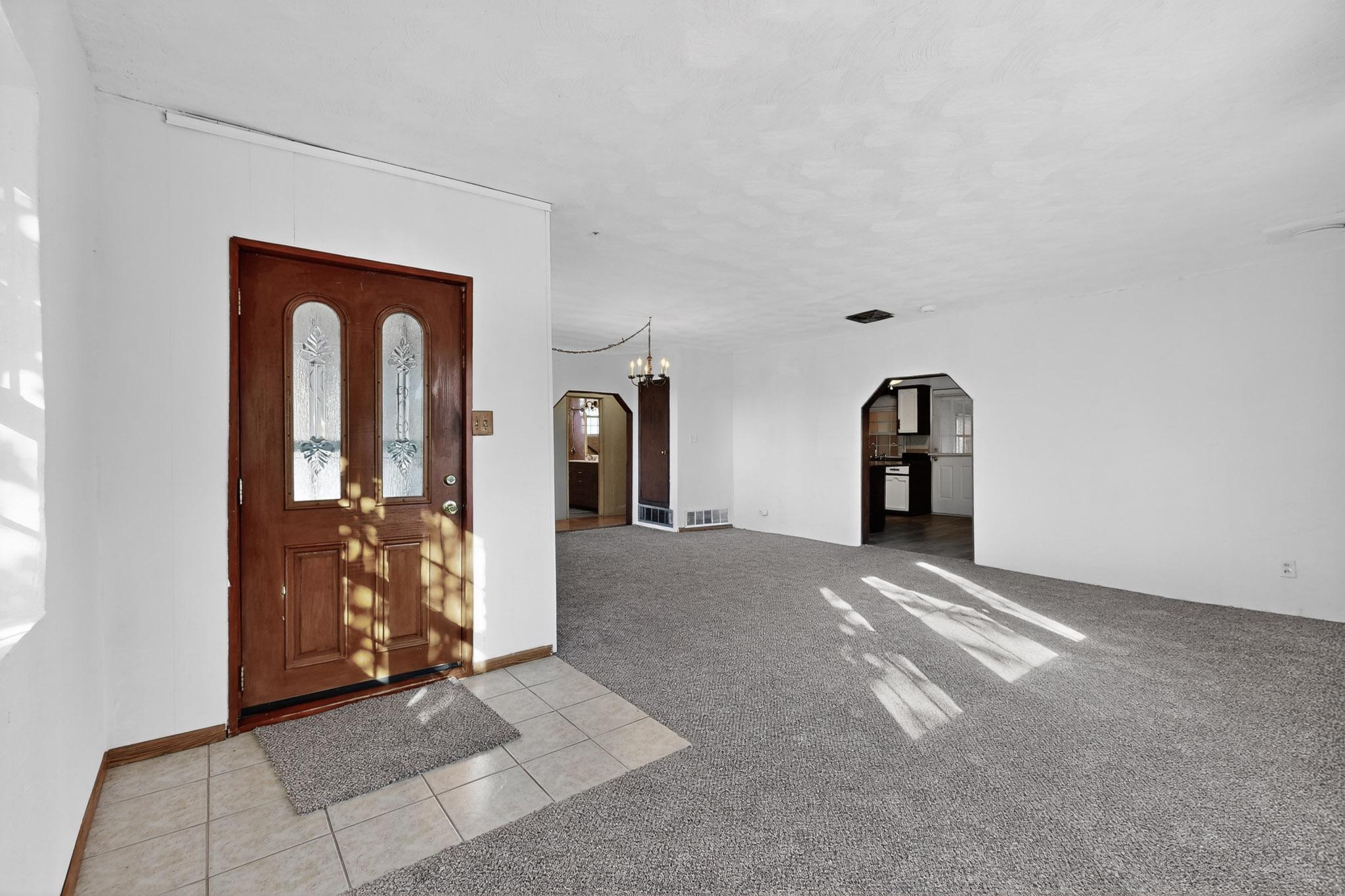 Photo 20 — 2715 Floral Road NW