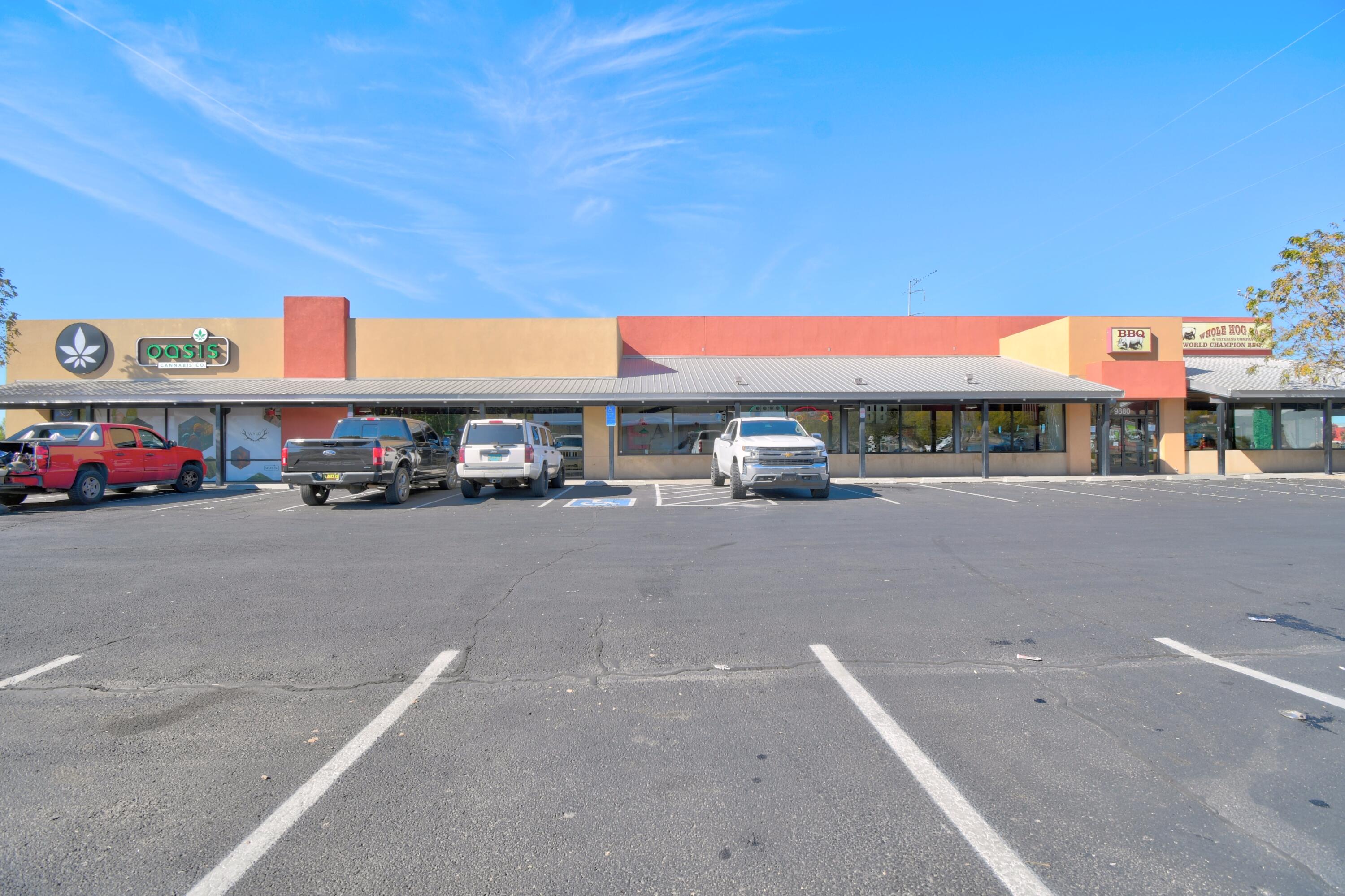 Photo 14 — 9880 Montgomery Boulevard NE