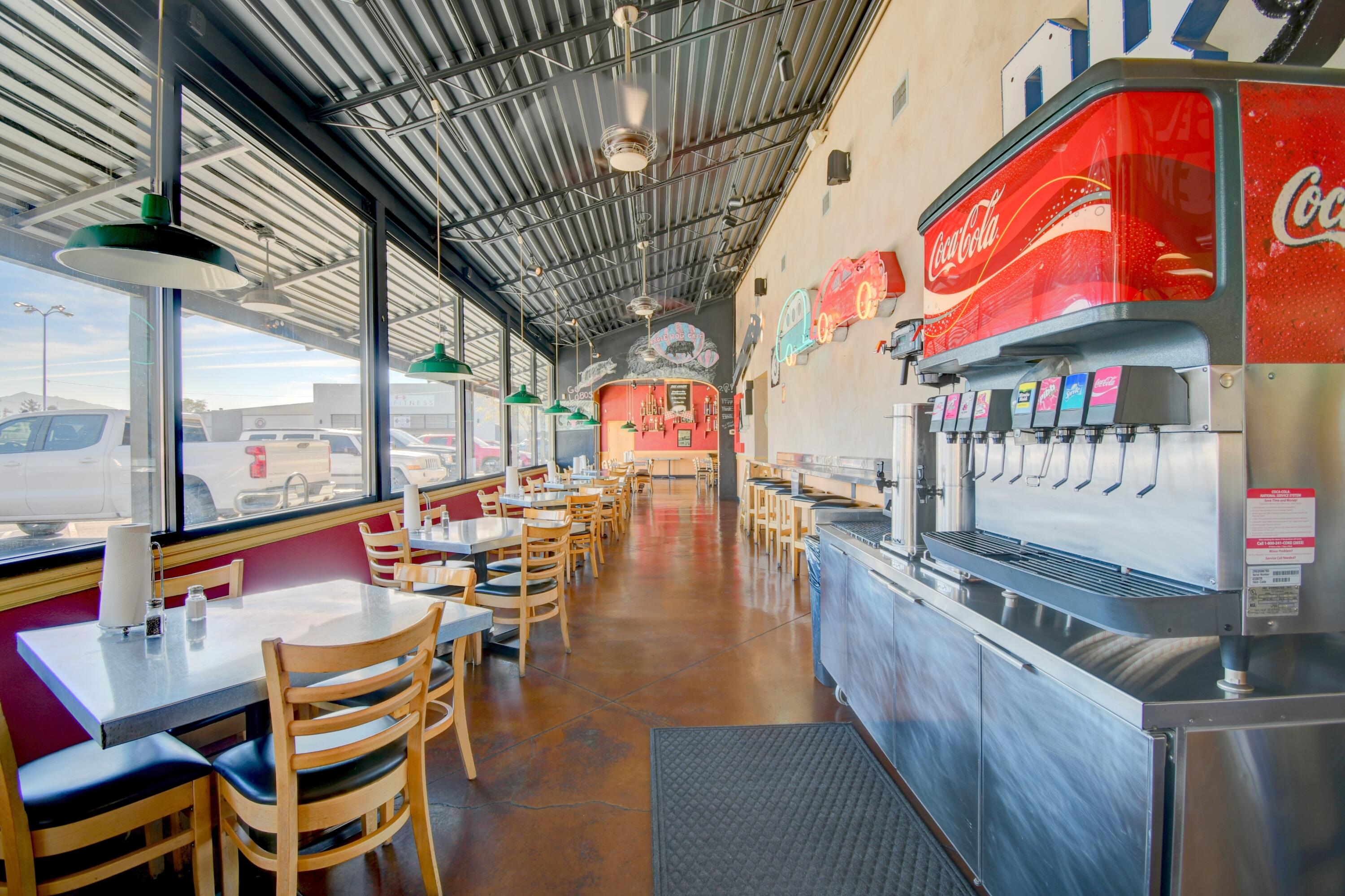 Photo 9 — 9880 Montgomery Boulevard NE