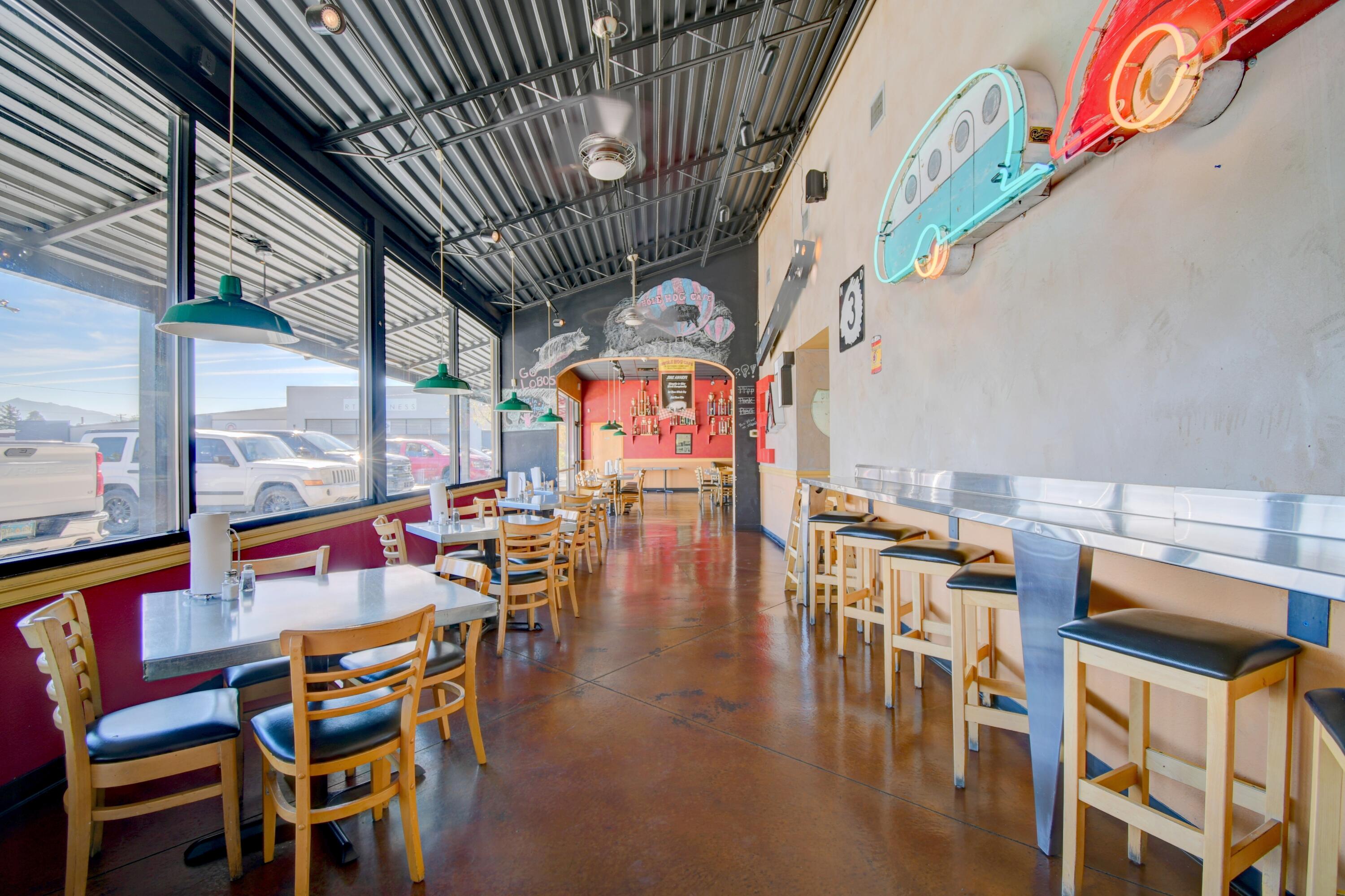Photo 8 — 9880 Montgomery Boulevard NE