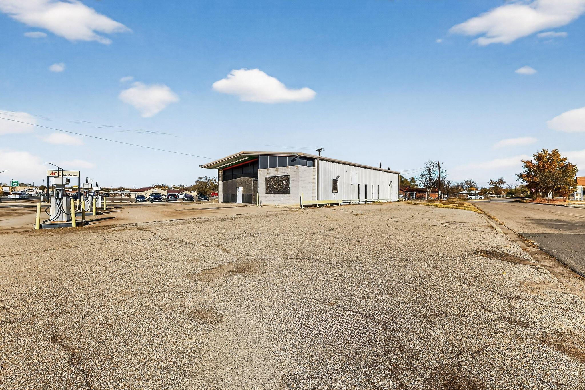 Photo 5 — 600 E Reinken Avenue