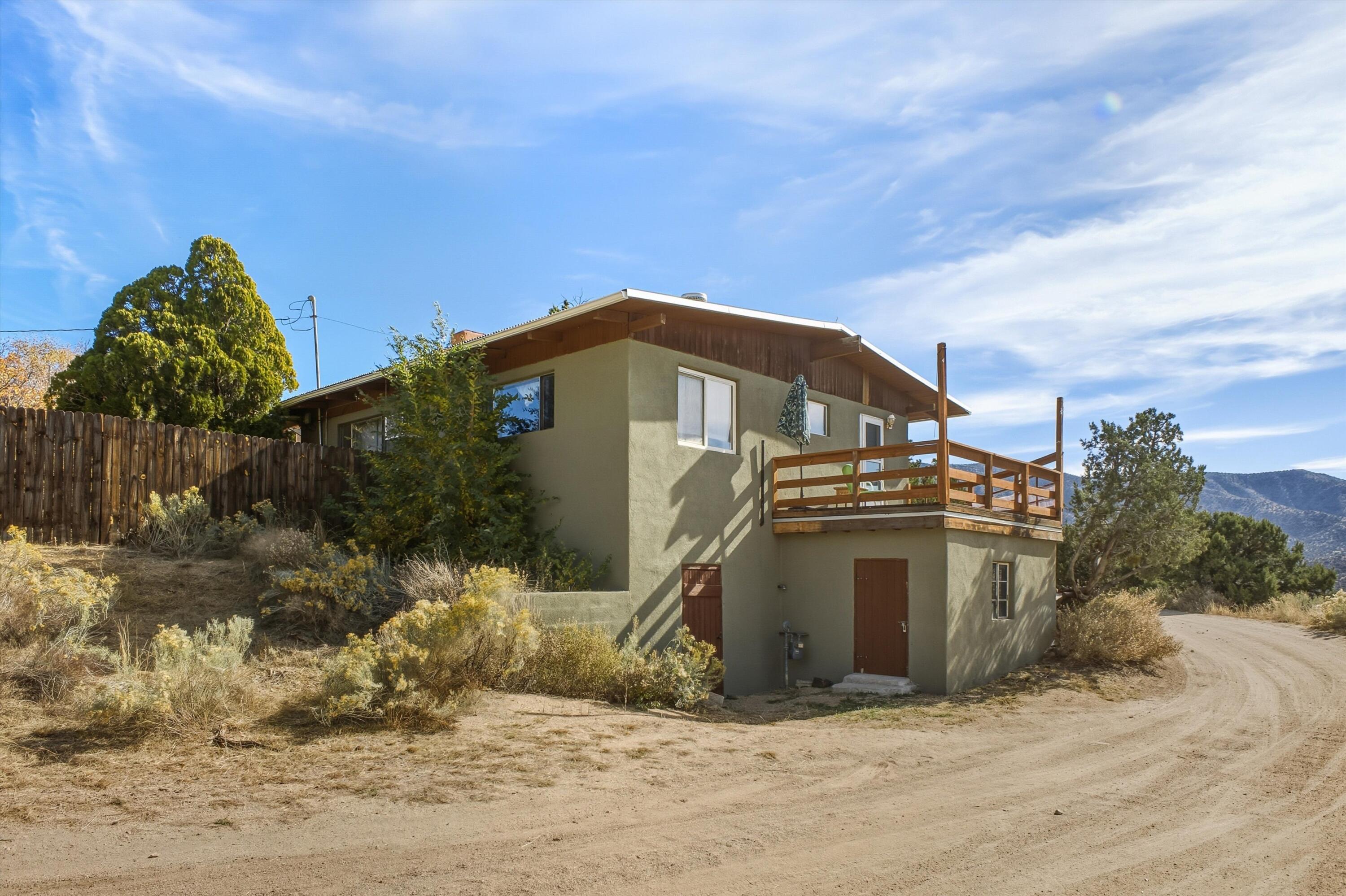 Photo 11 — 24 Matisse Road NE