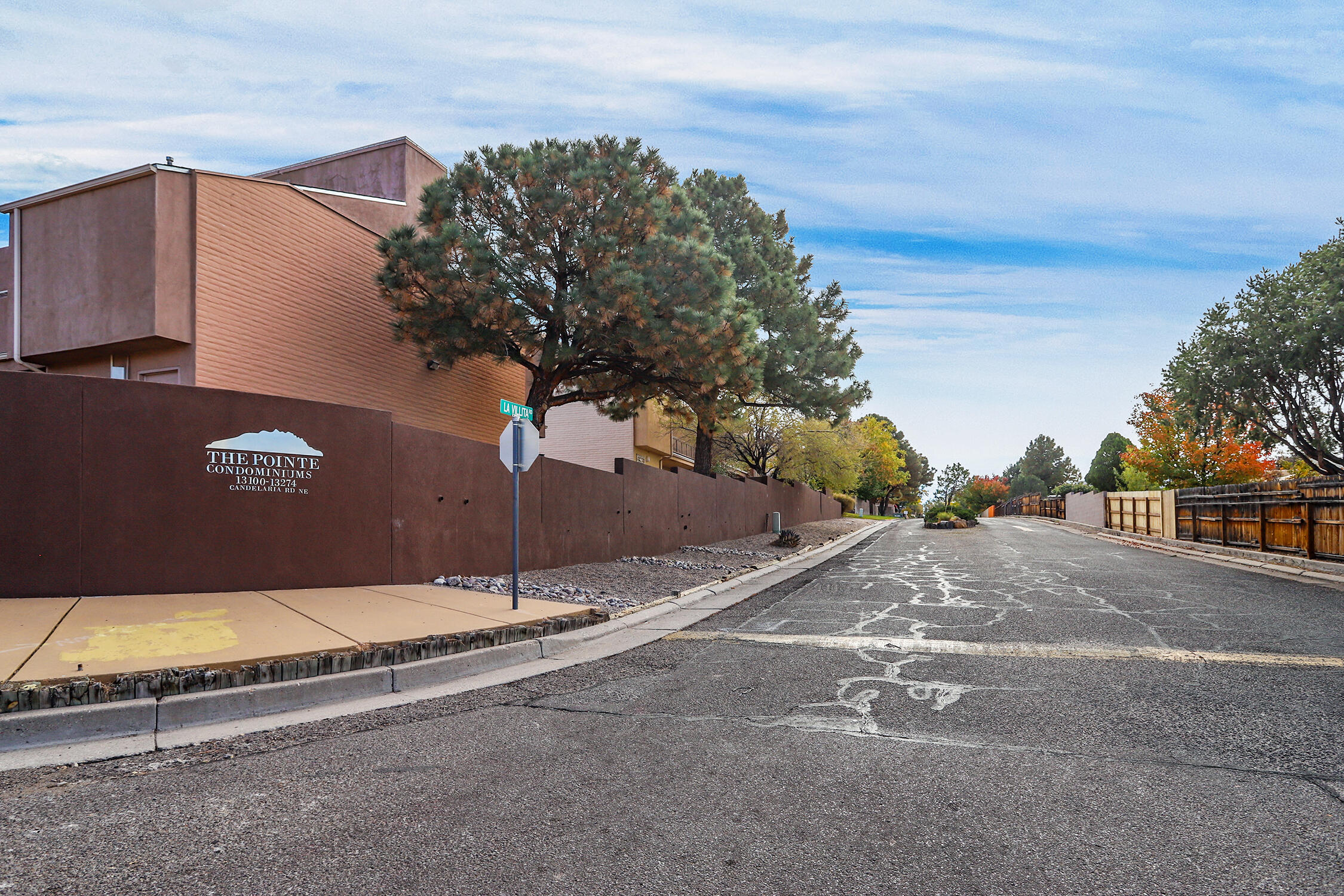 Photo 12 — 13246 Candelaria Road NE