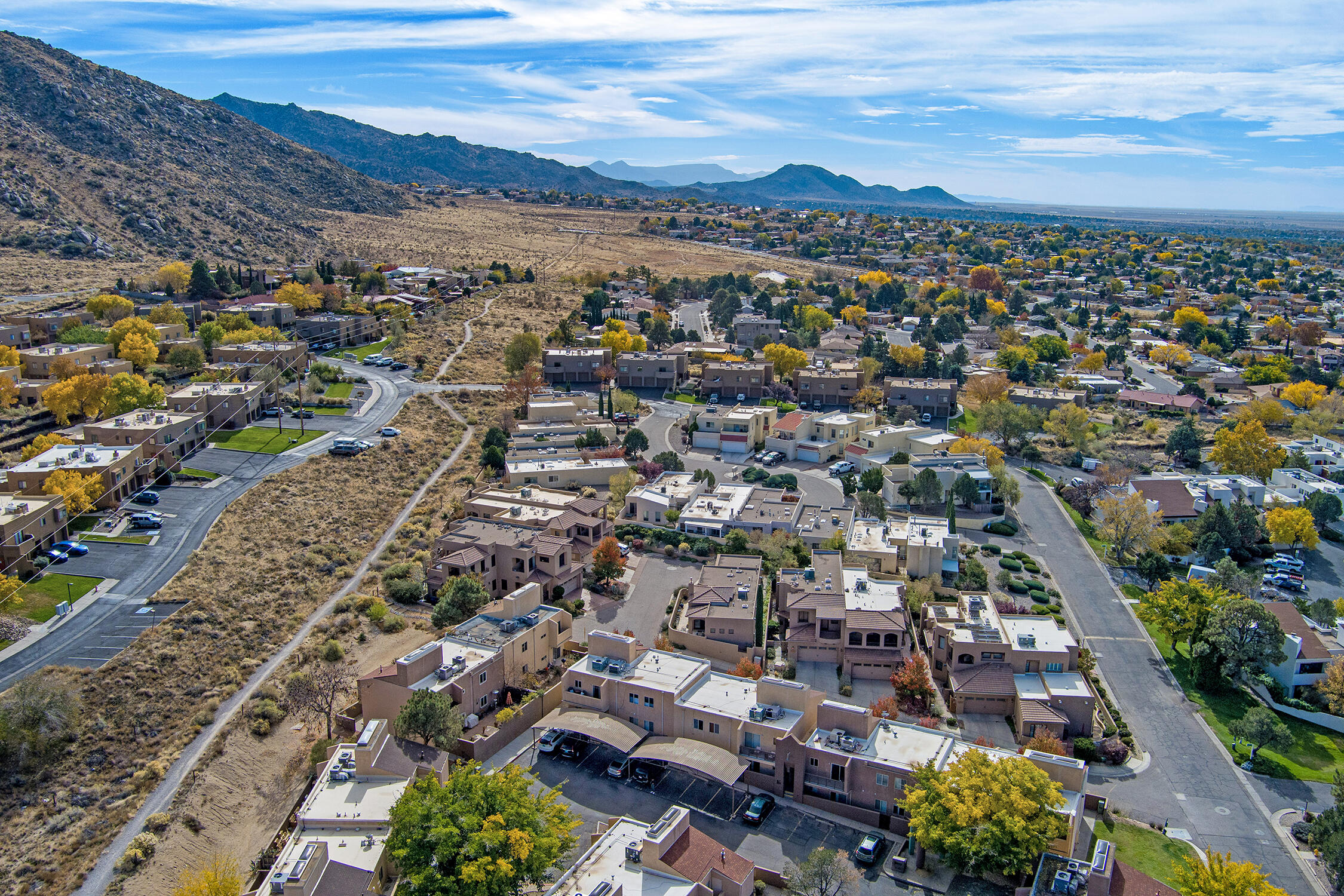 Photo 8 — 13246 Candelaria Road NE