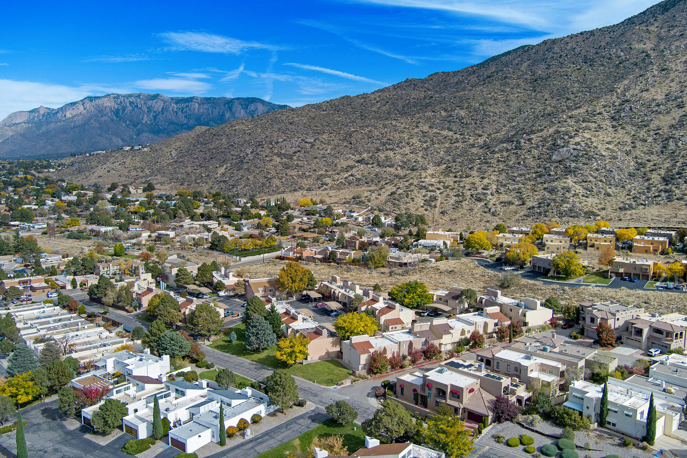 Photo 6 — 13246 Candelaria Road NE