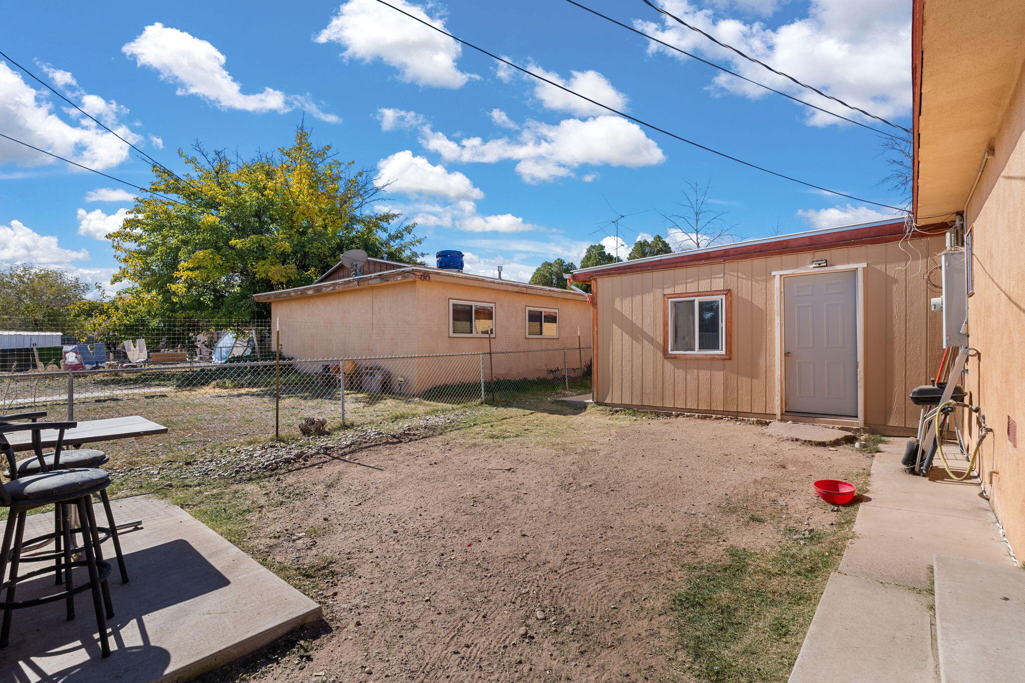 Photo 2 — 718 Liles Street