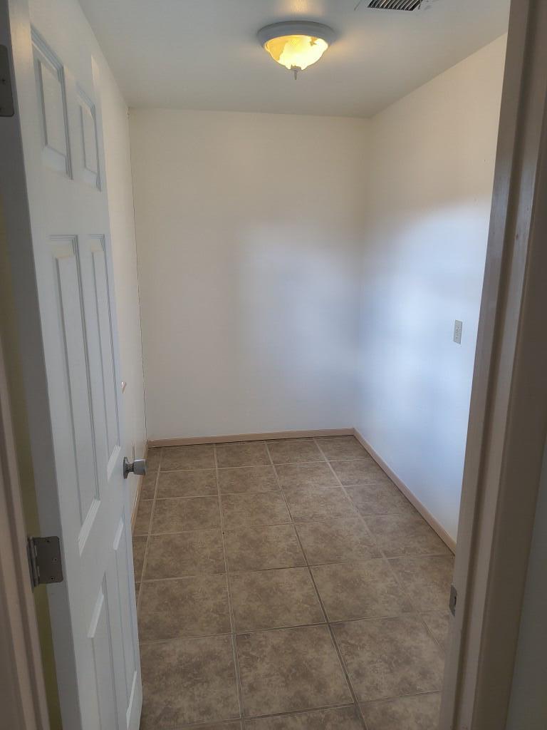 Photo 5 — 630 Gianera Avenue