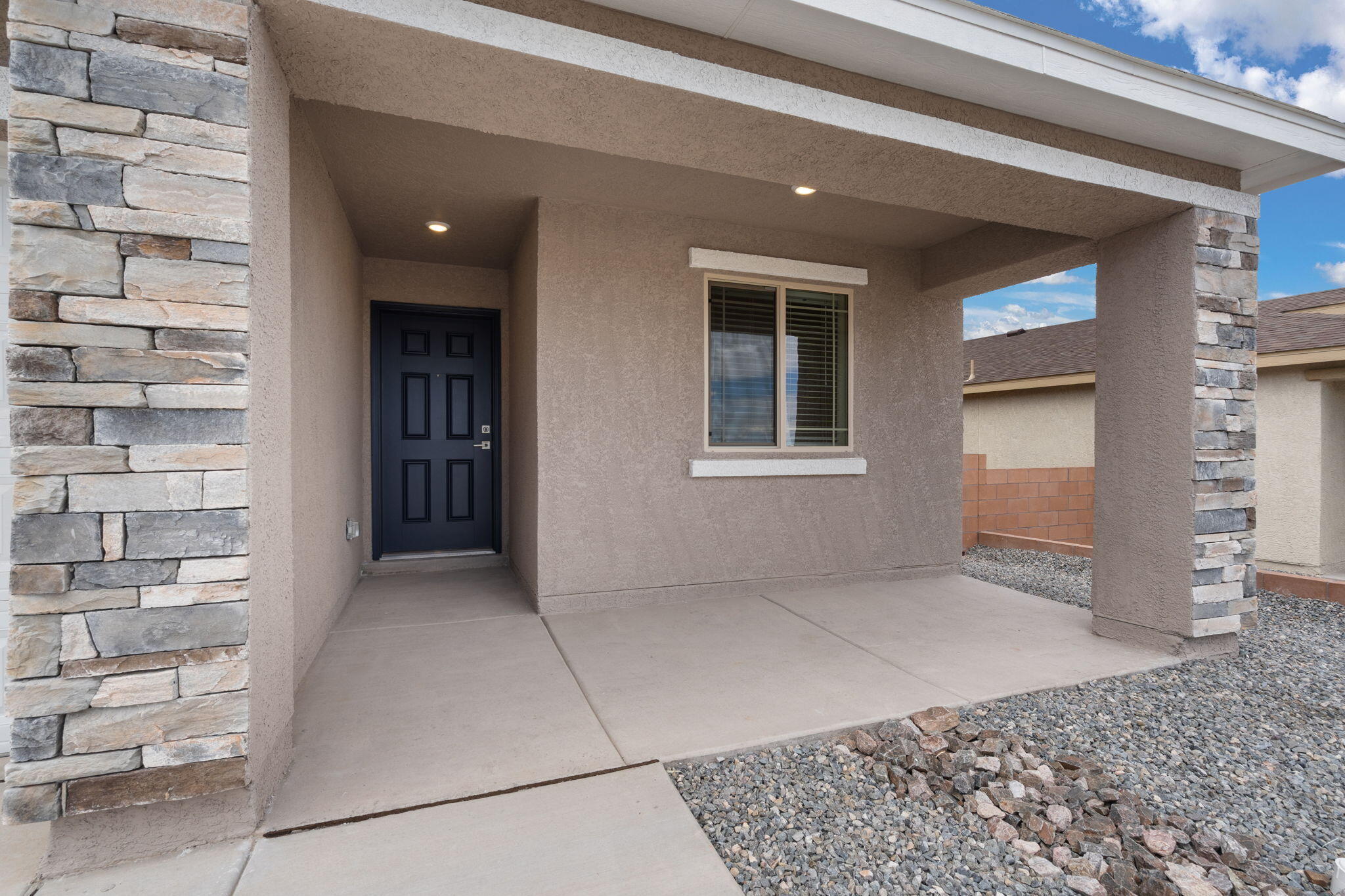 1532 Rawhide Loop NE, Rio Rancho, NM 87144