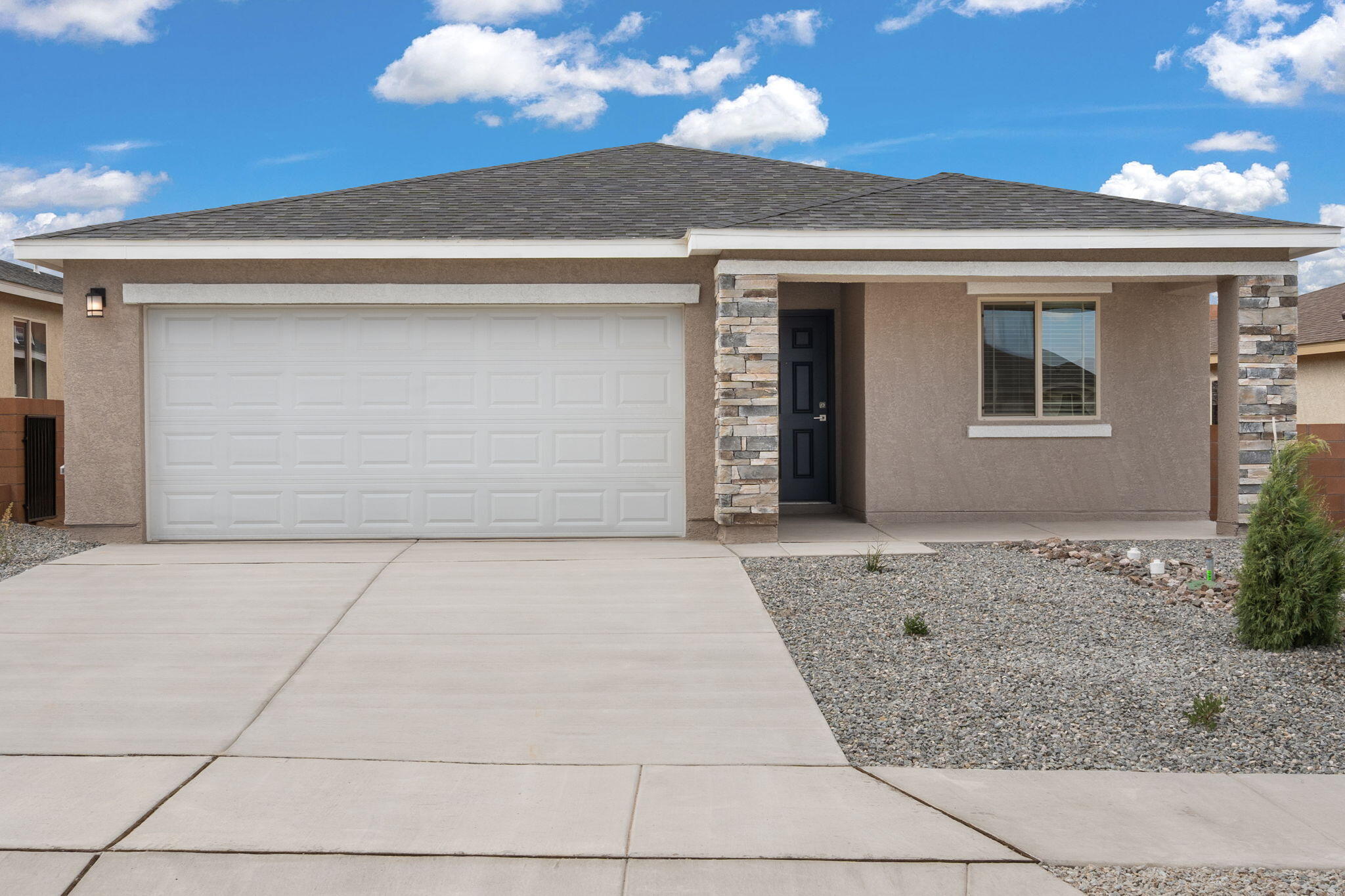 Photo 16 — 1532 Rawhide Loop NE