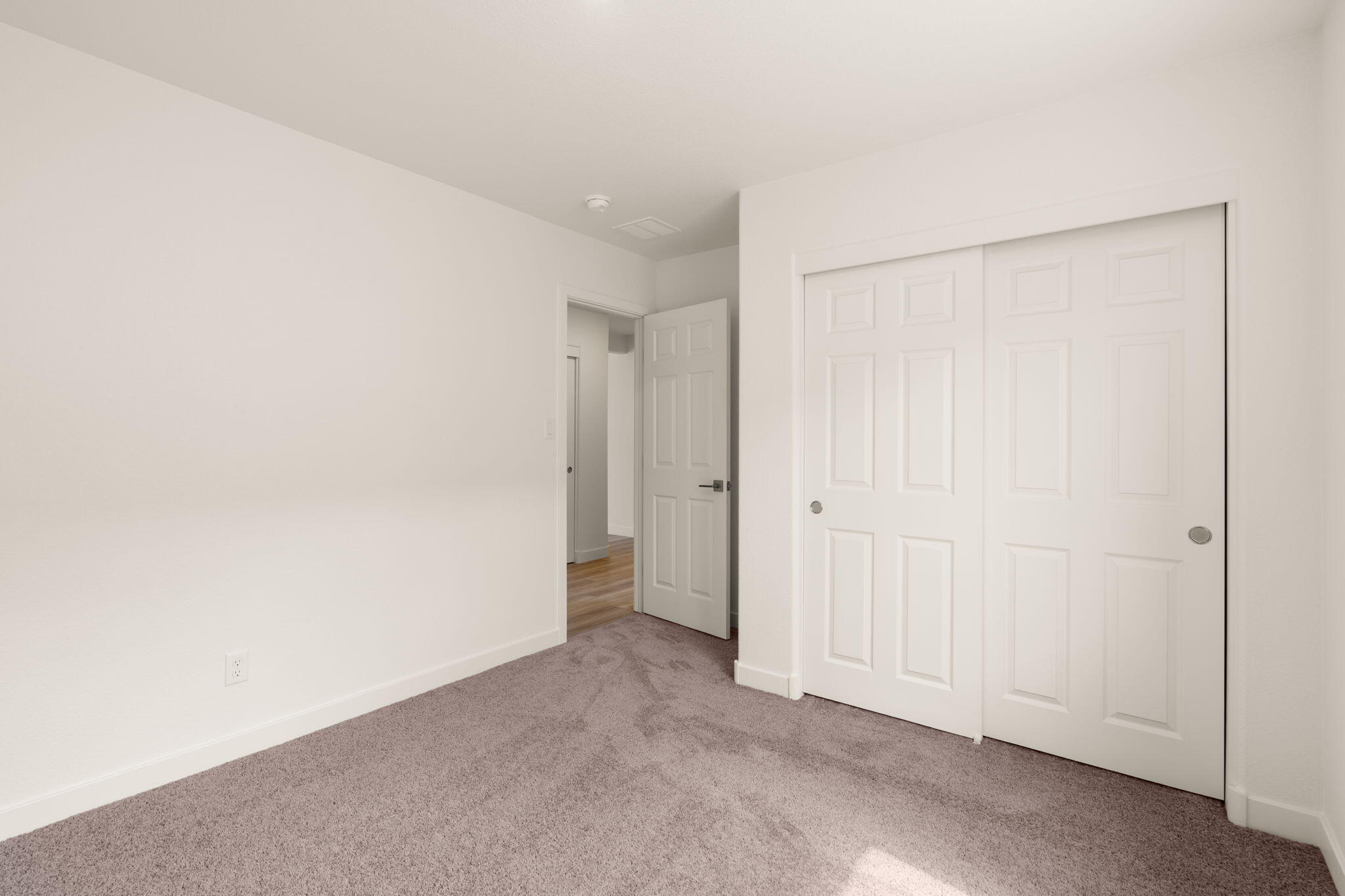 Photo 13 — 1532 Rawhide Loop NE