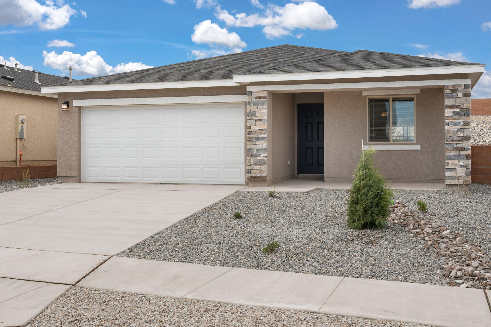 Photo 17 — 1532 Rawhide Loop NE