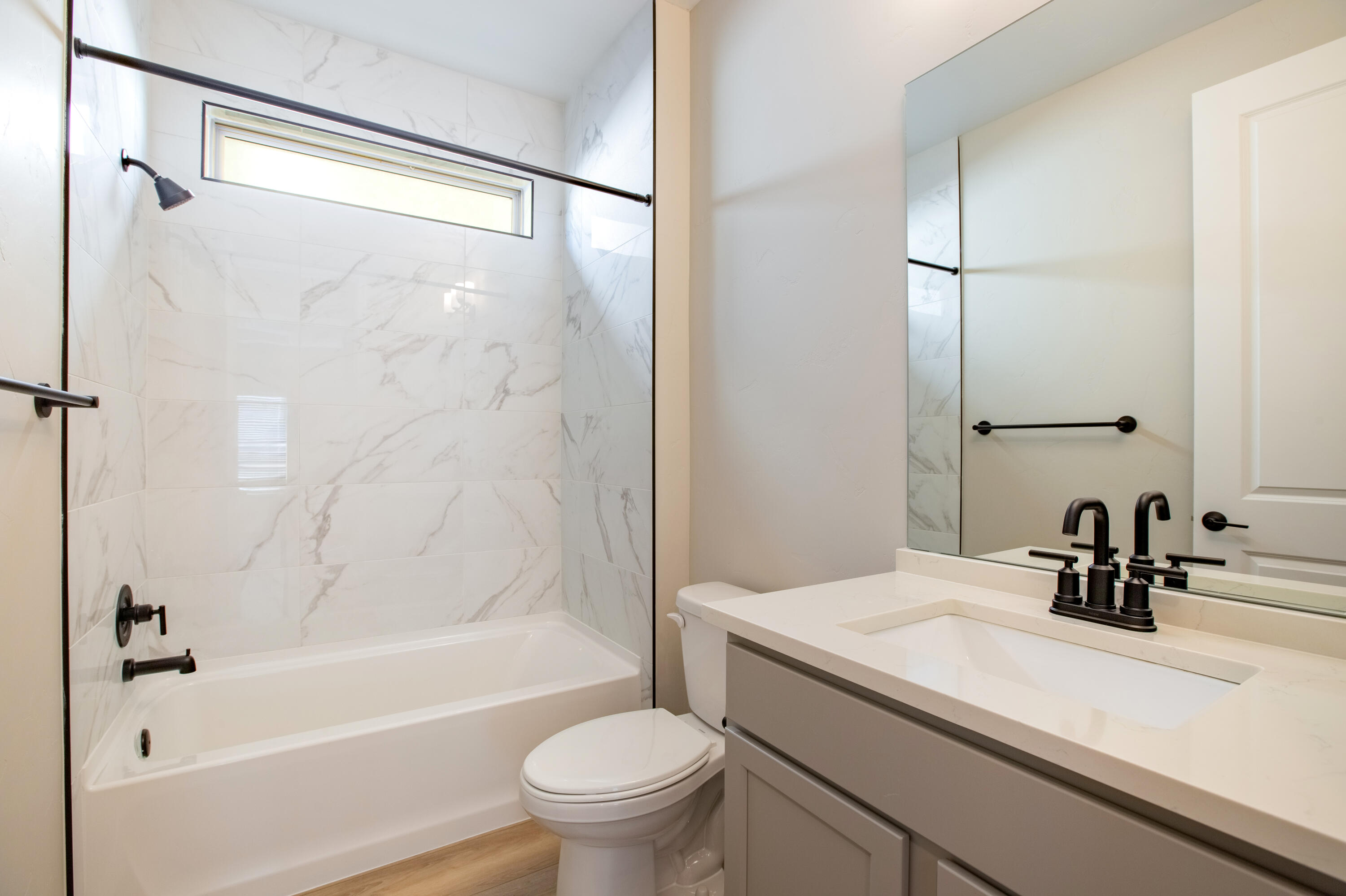 Photo 5 — 6048 Diebenkorn Drive SE