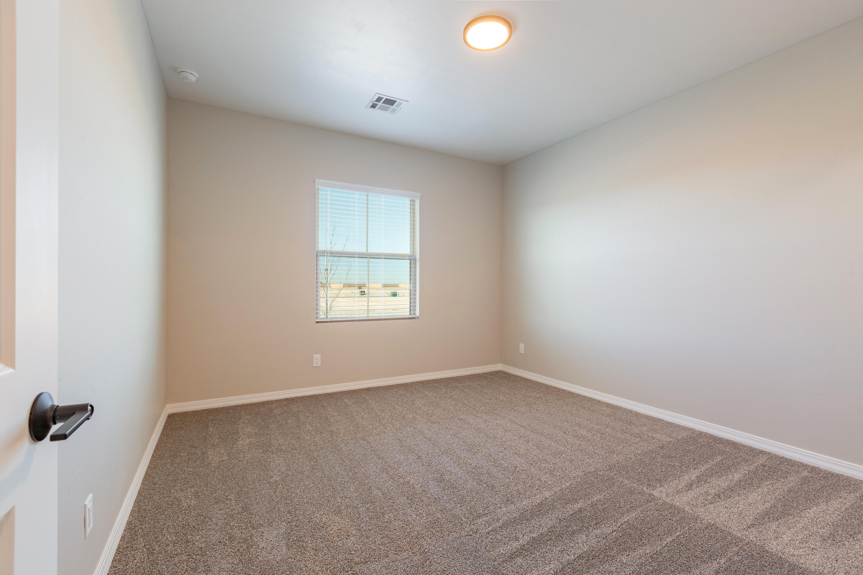 Photo 20 — 6048 Diebenkorn Drive SE
