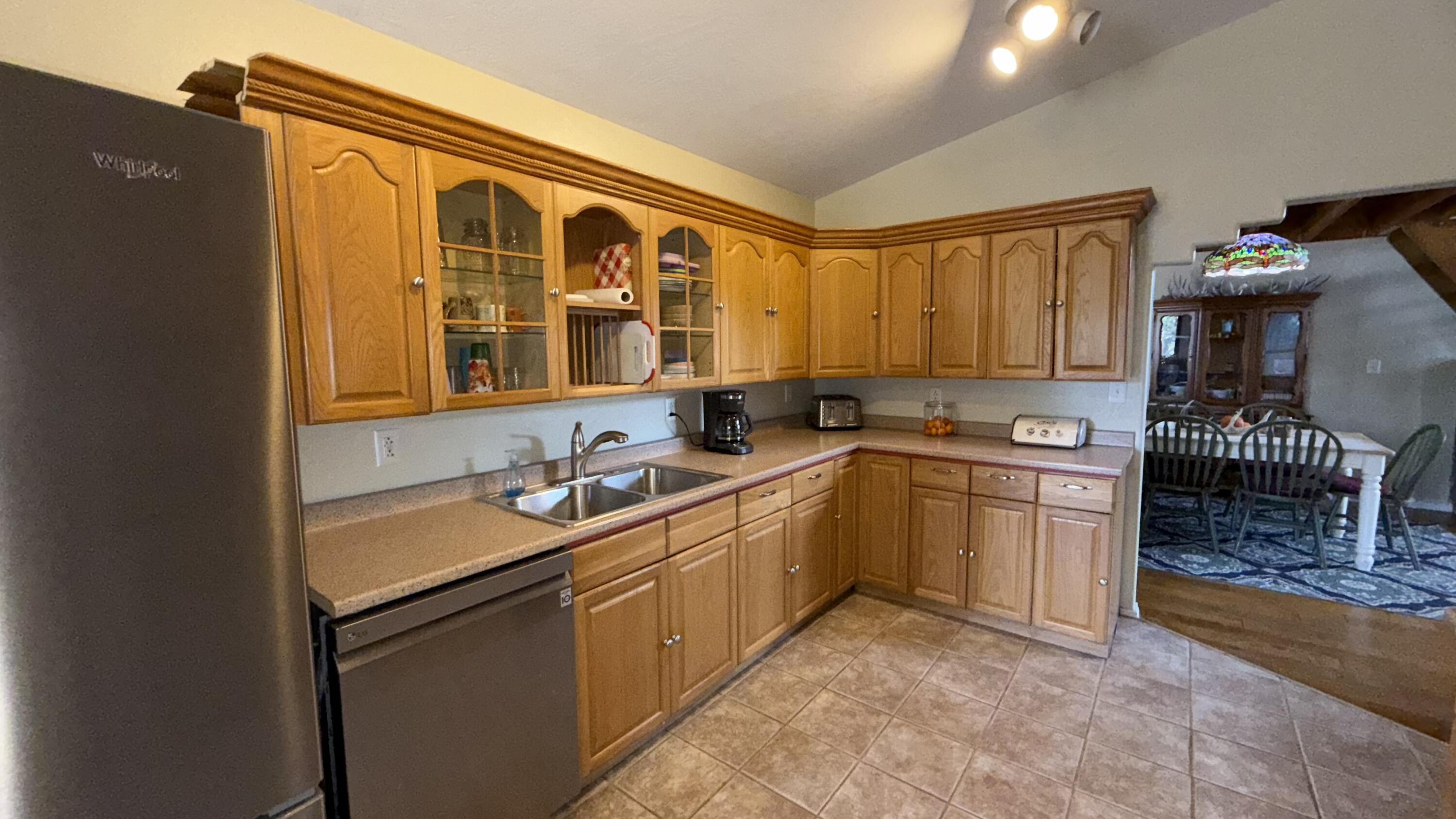 Photo 3 — 47 Pinewood Circle