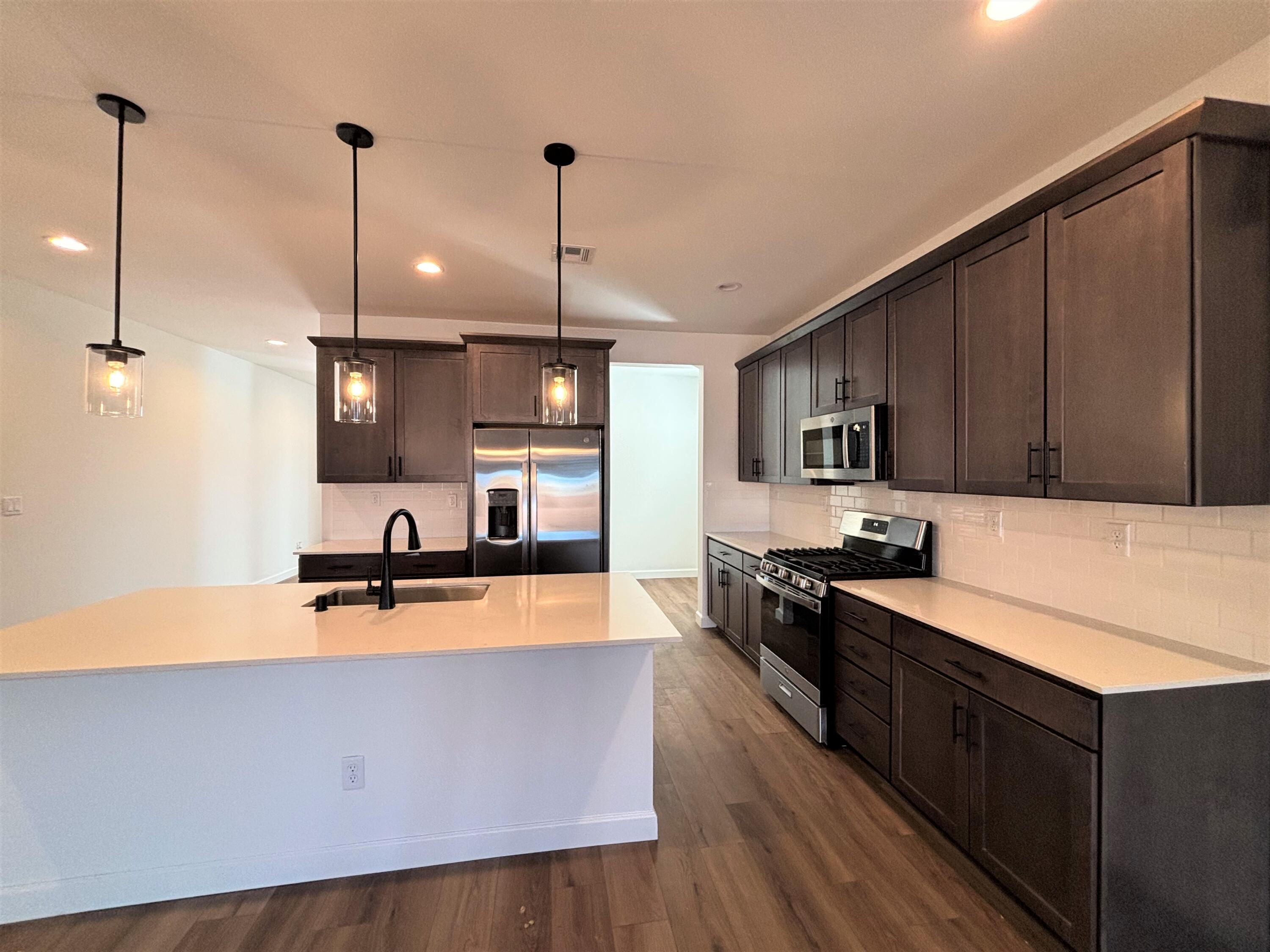 Photo 13 — 3124 Alicia Road NE