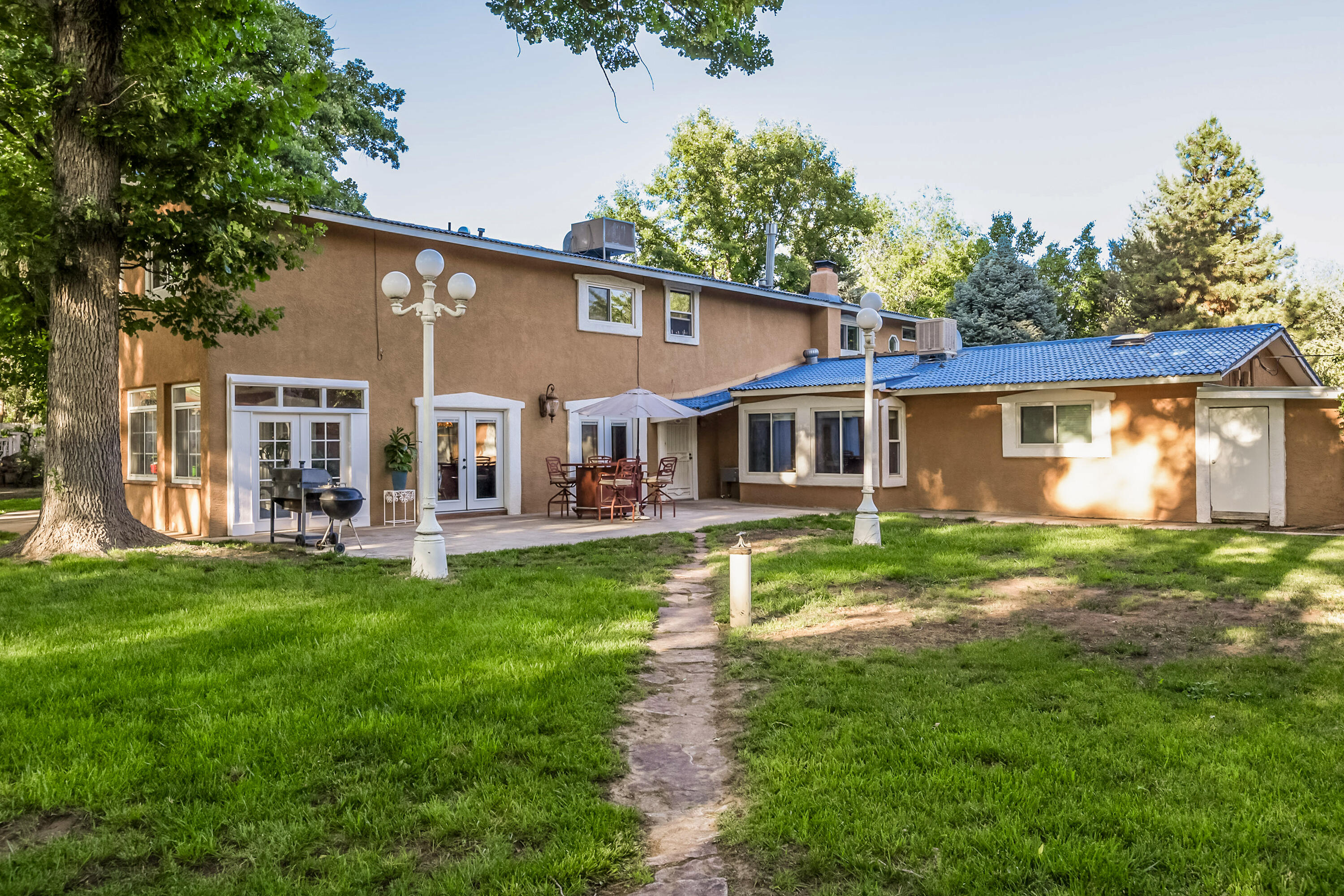Photo 20 — 9707 Rio Grande Boulevard NW