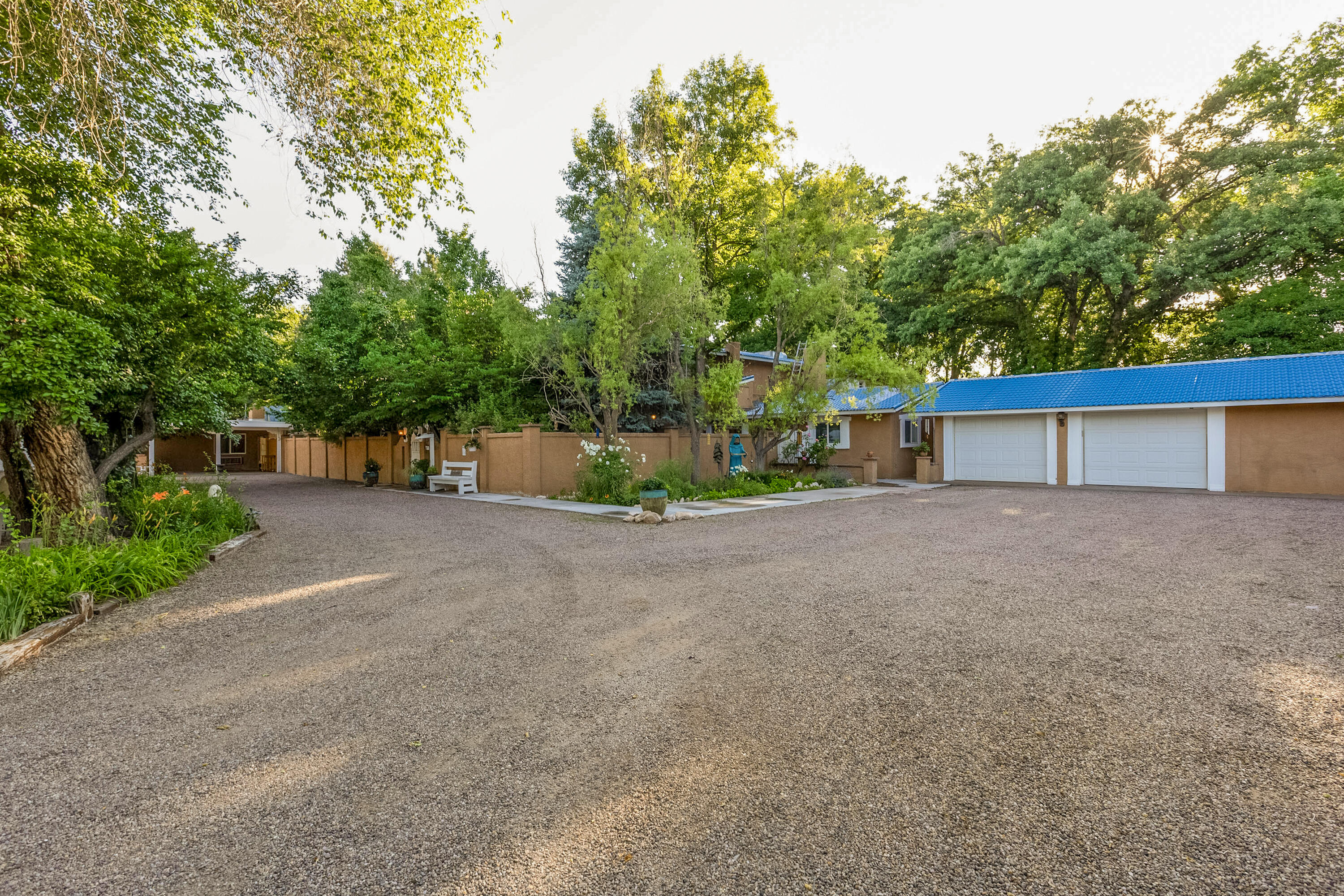 Photo 15 — 9707 Rio Grande Boulevard NW