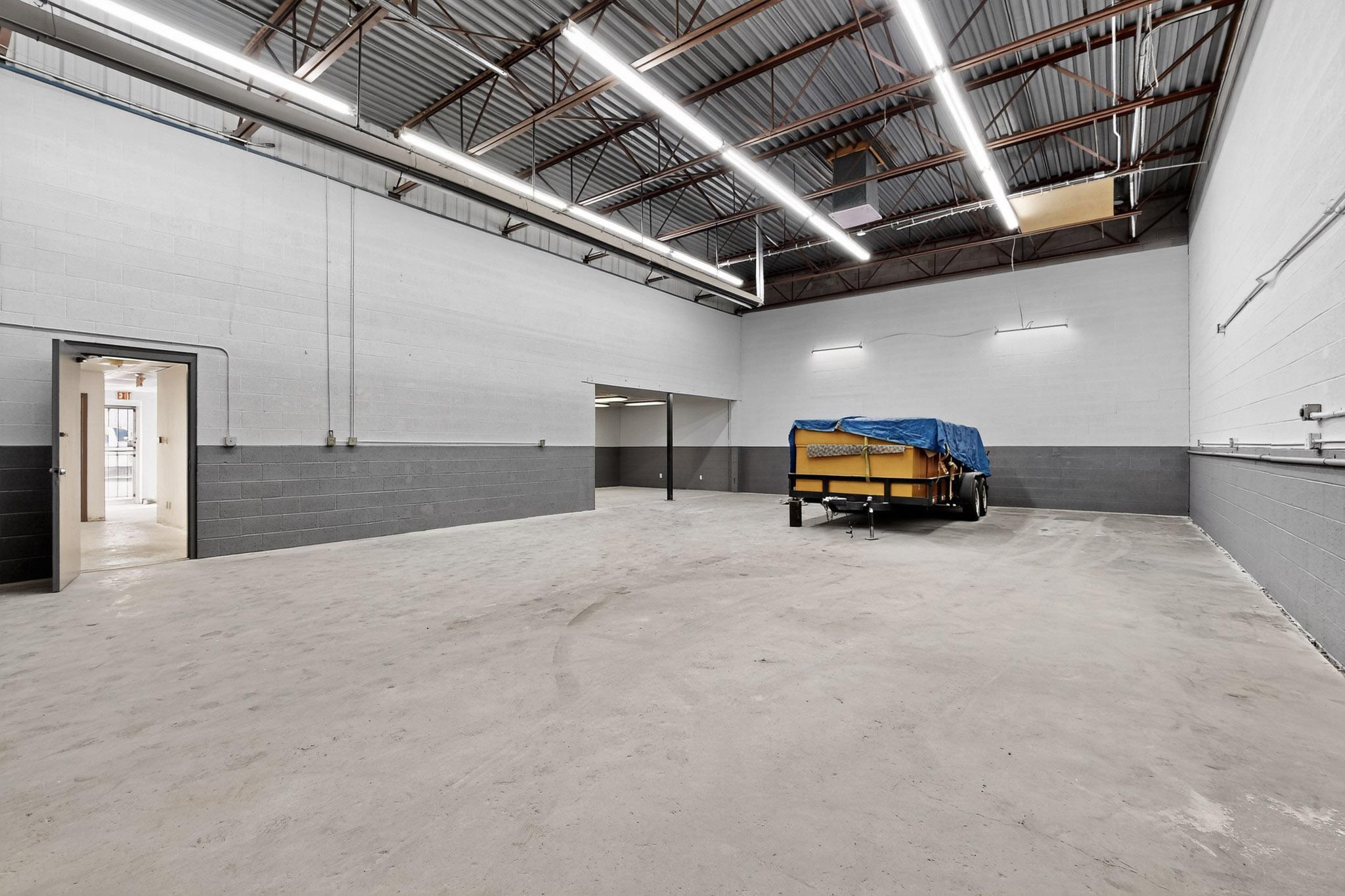 Photo 4 — 2105 Aztec Road NE