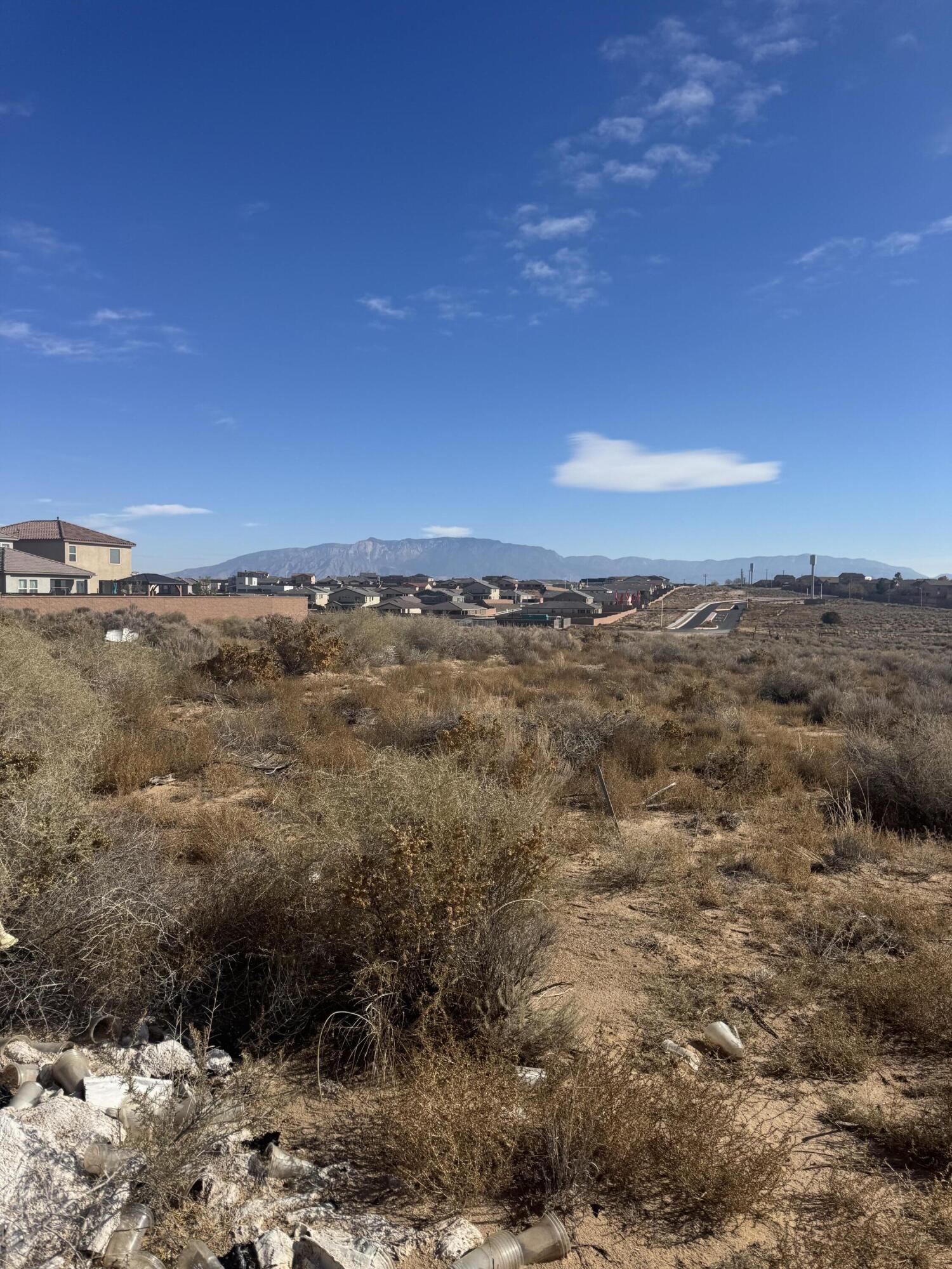 Photo 3 — 840 Viga Loop SE