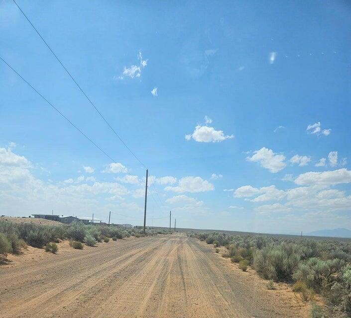  Hormiga Court, Los Lunas, NM 87031