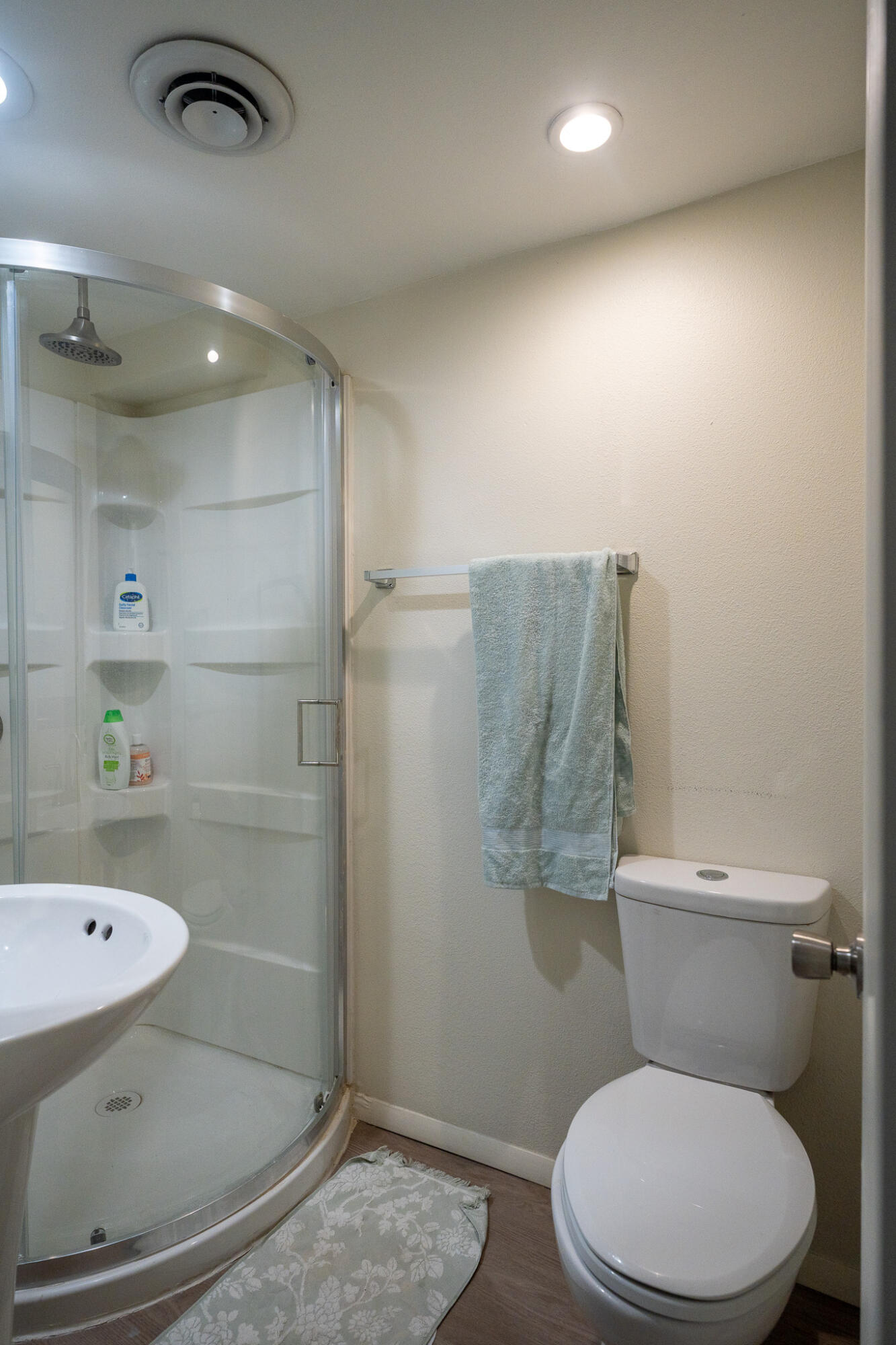 Photo 20 — 1100 Alvarado Drive SE APT 108