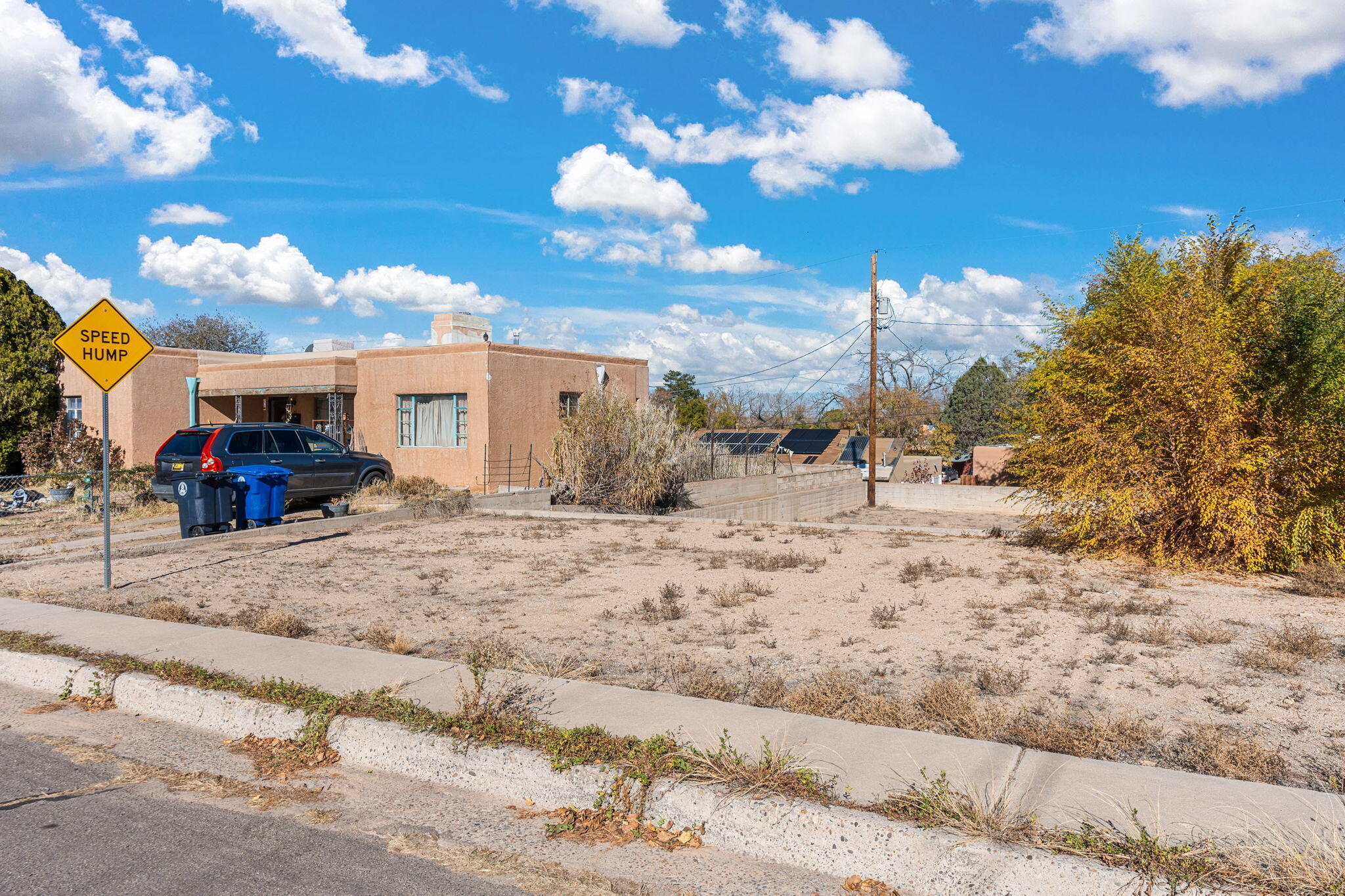 Photo 2 — 2935 San Rafael Avenue SE