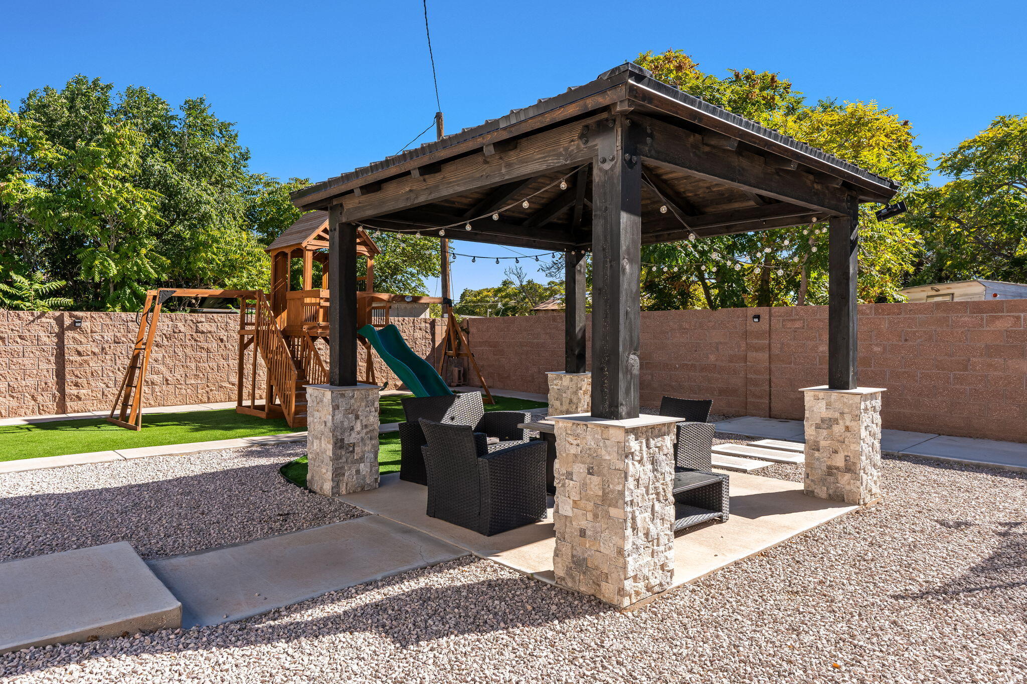 Photo 14 — 328 Camino Siete Road SW