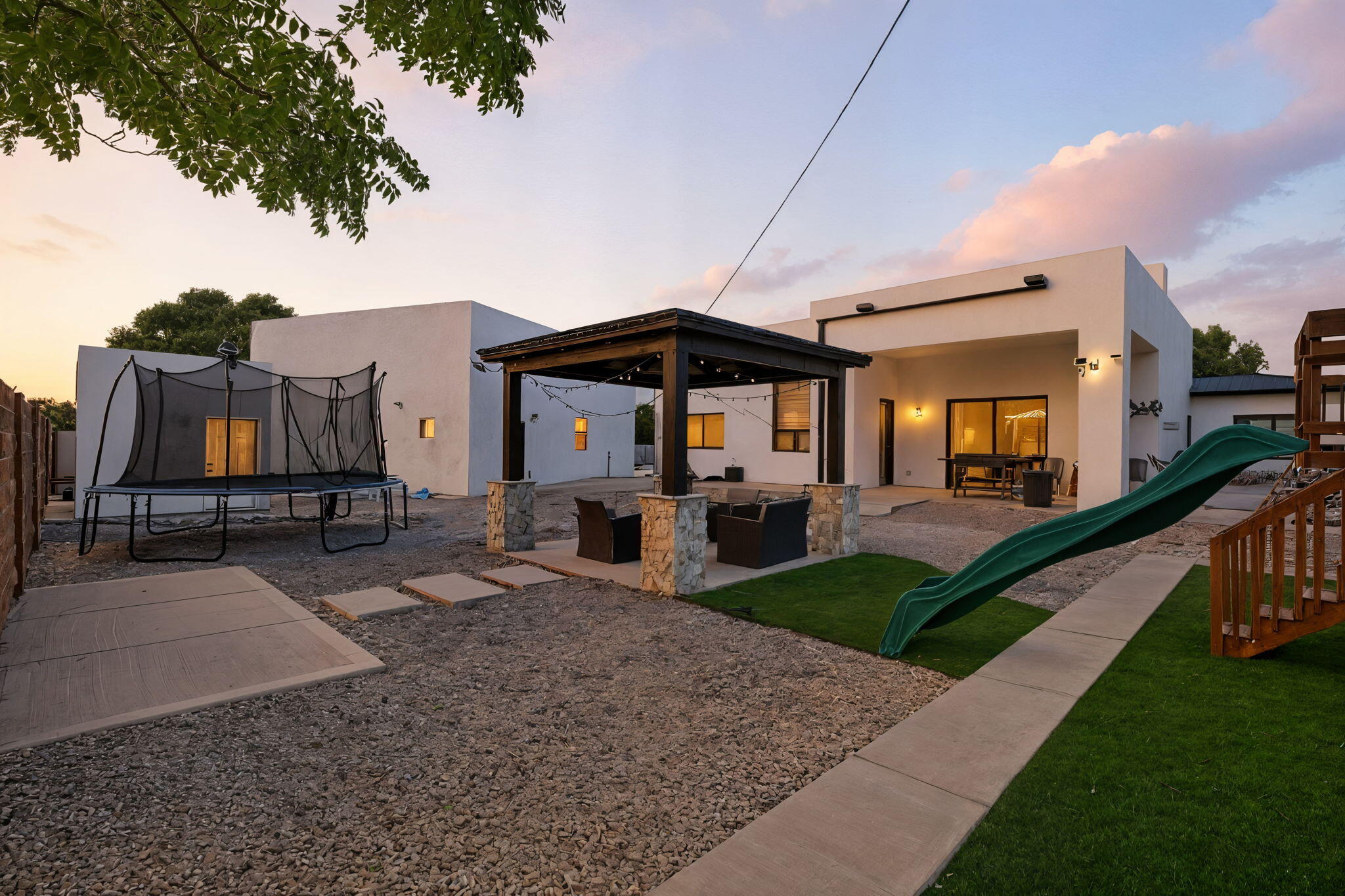 Photo 2 — 328 Camino Siete Road SW