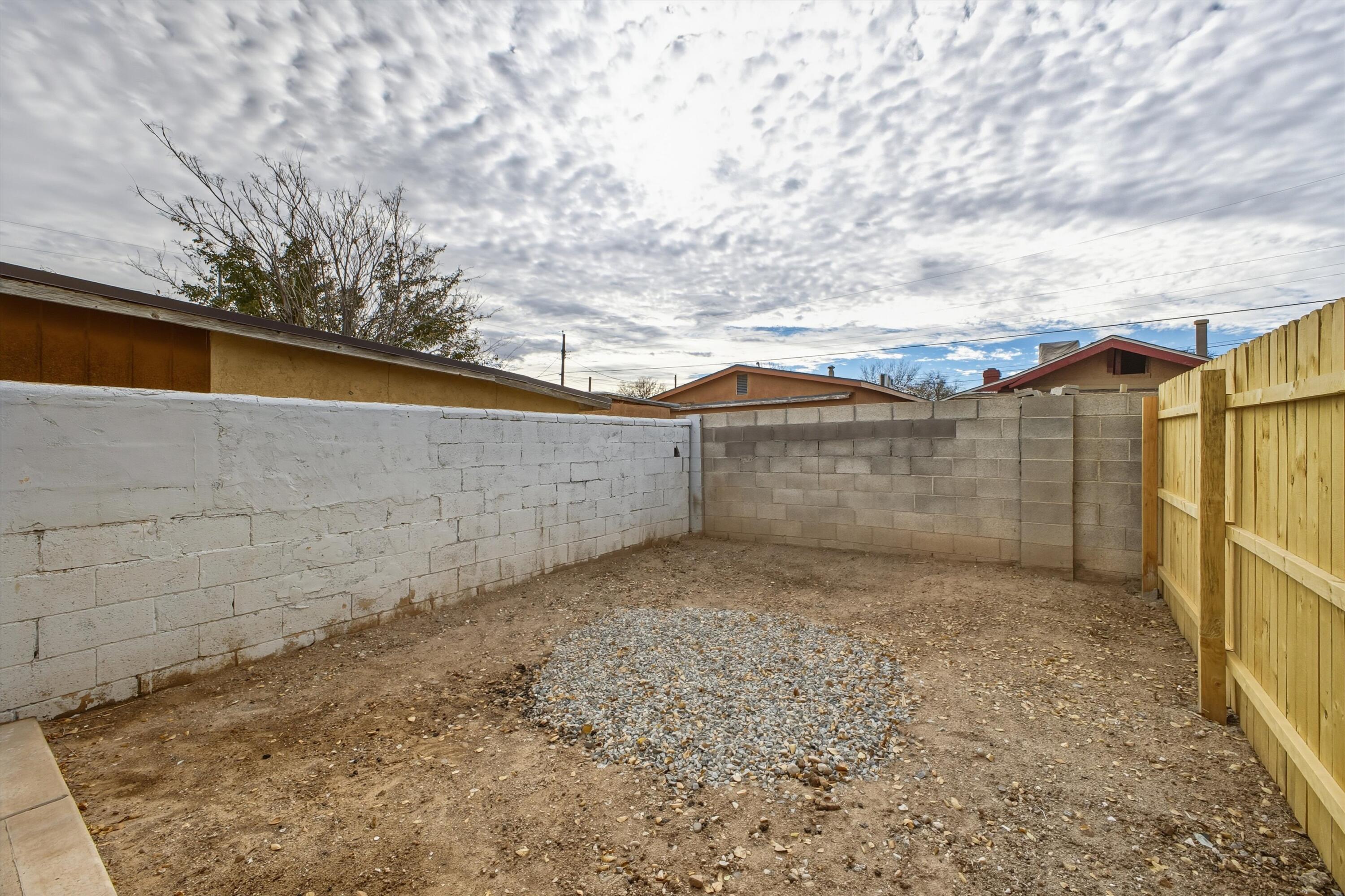 Photo 6 — 426 Towner Avenue NW