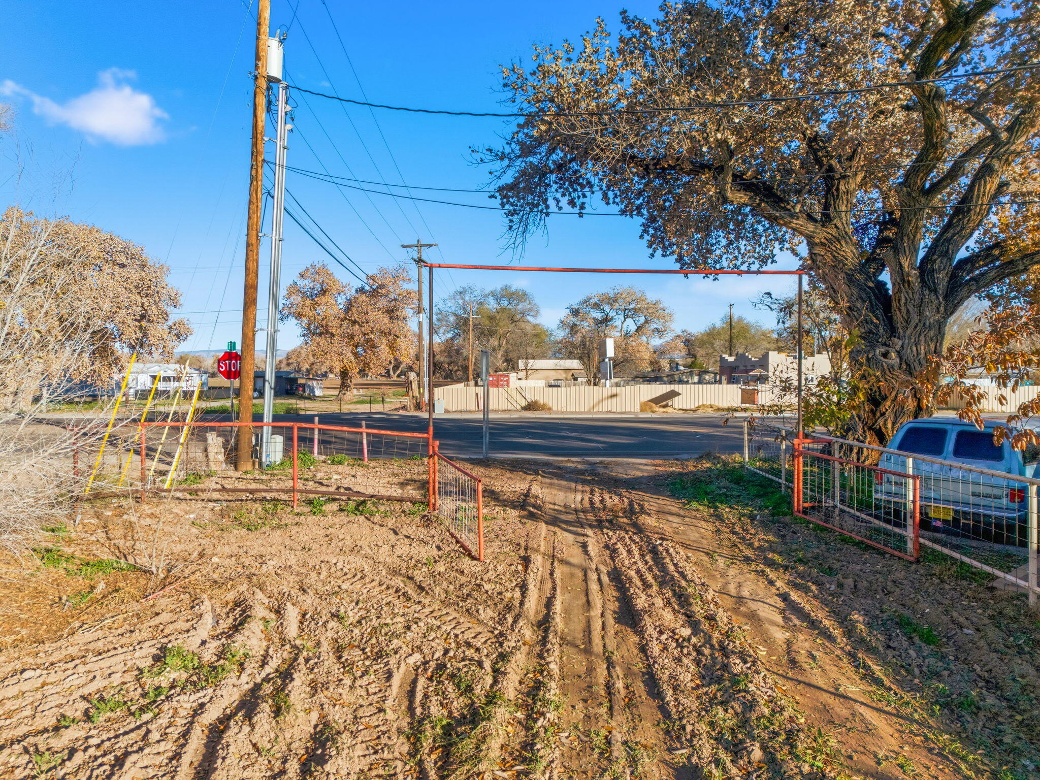 Photo 4 —  Bosque Farms Blvd/Tract: B1