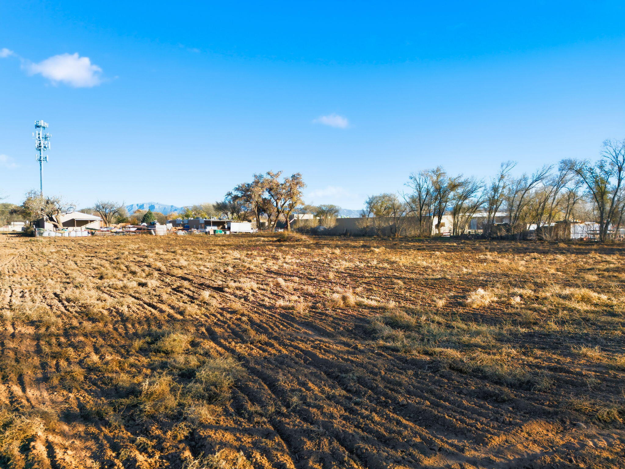 Photo 18 —  Bosque Farms Blvd/Tract: B1
