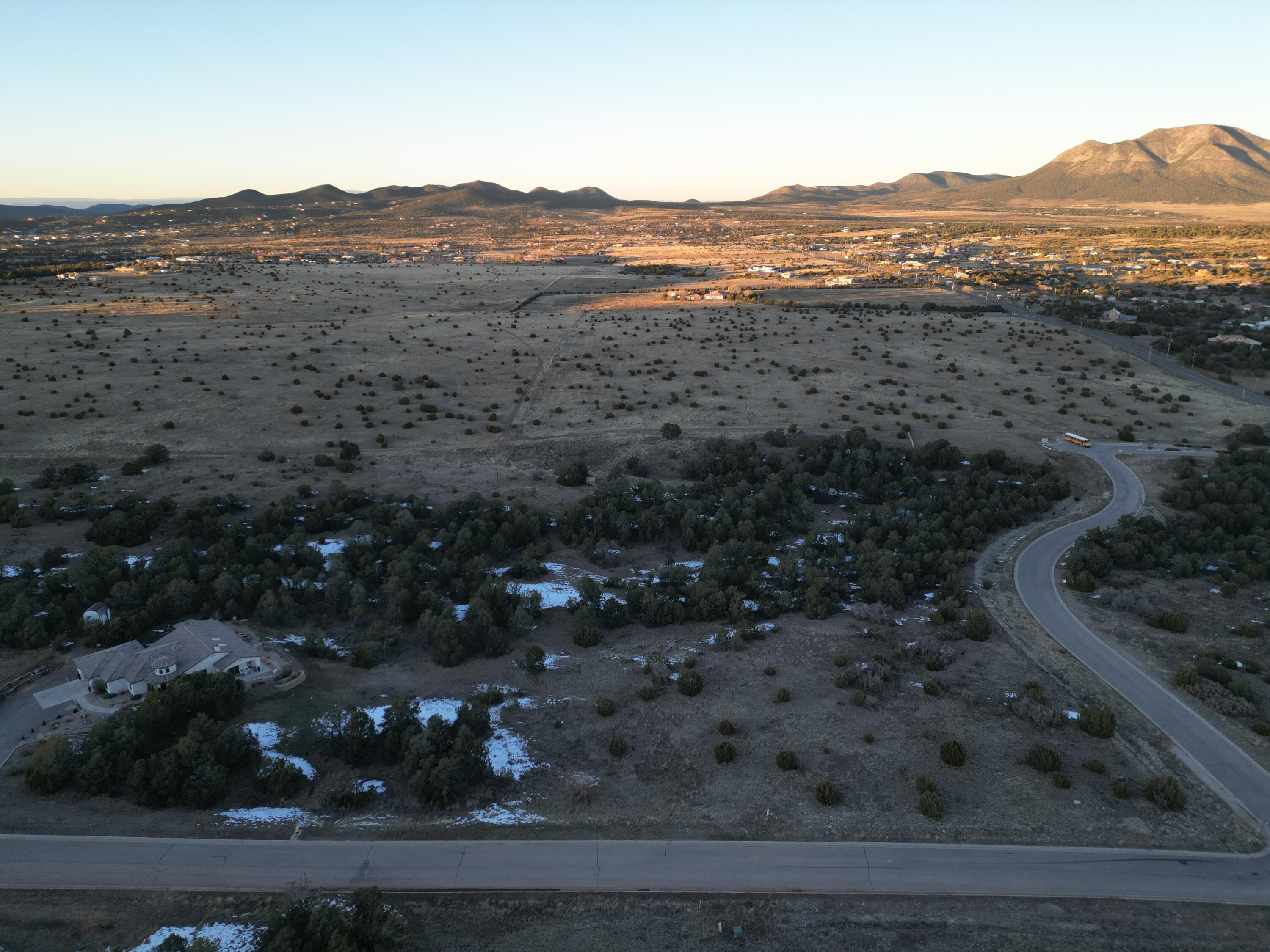Photo 9 — 19 Bolivar Loop