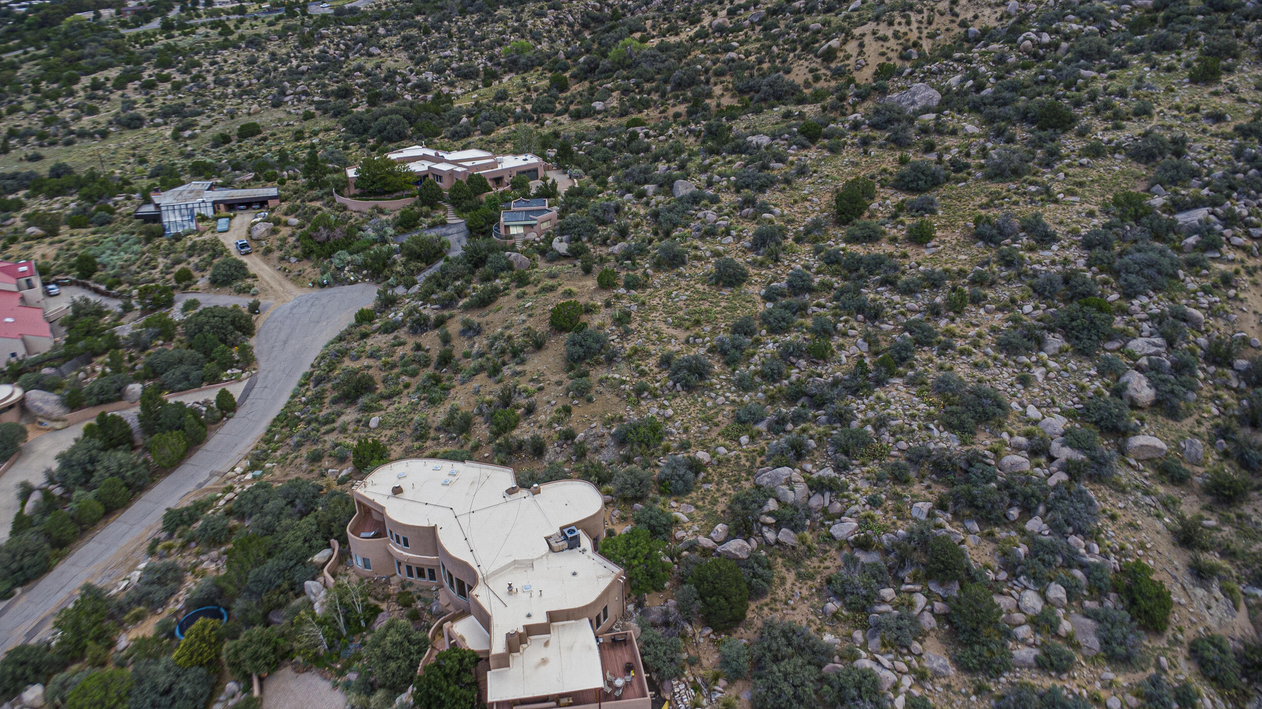 Photo 4 — 58 Rock Point Place NE