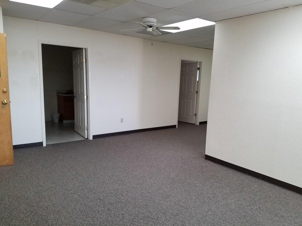 Photo 16 — 1101 Cardenas Drive NE 206