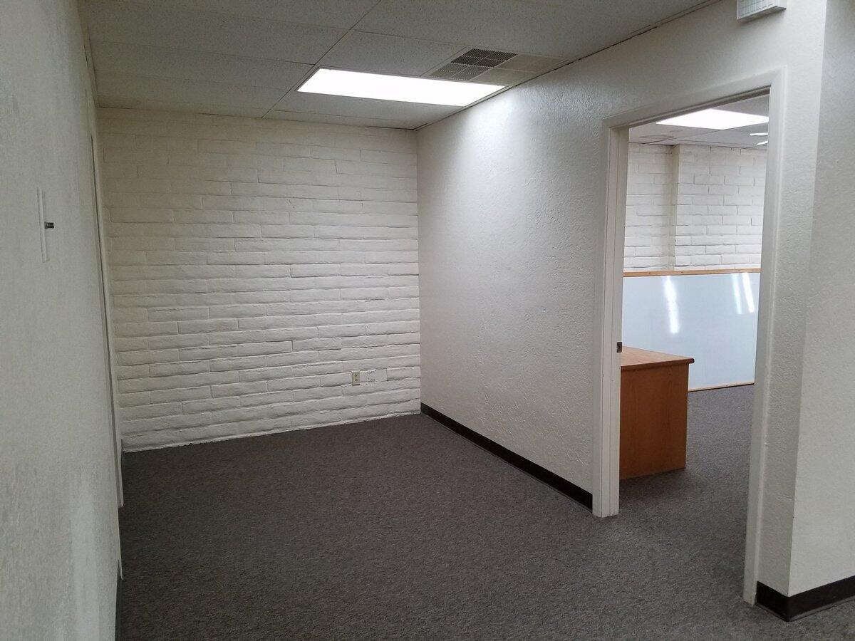 Photo 14 — 1101 Cardenas Drive NE 206