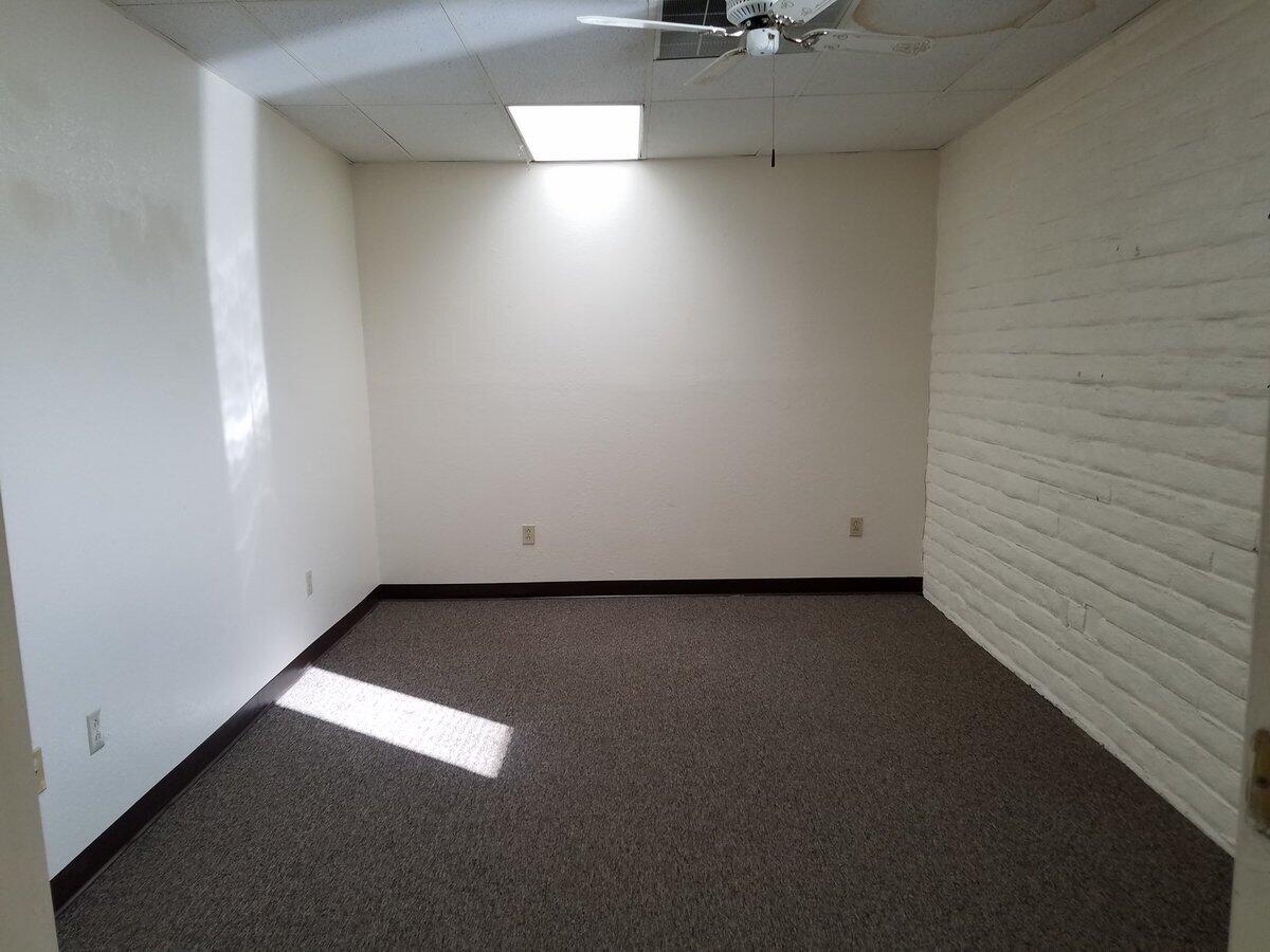 Photo 12 — 1101 Cardenas Drive NE 206