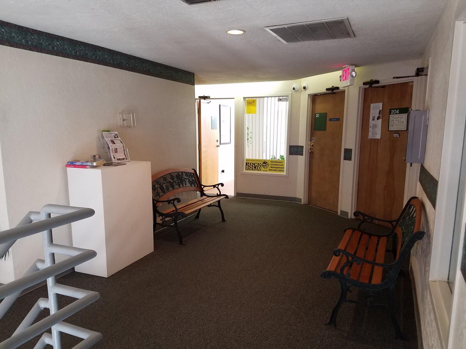 Photo 20 — 1101 Cardenas Drive NE 206