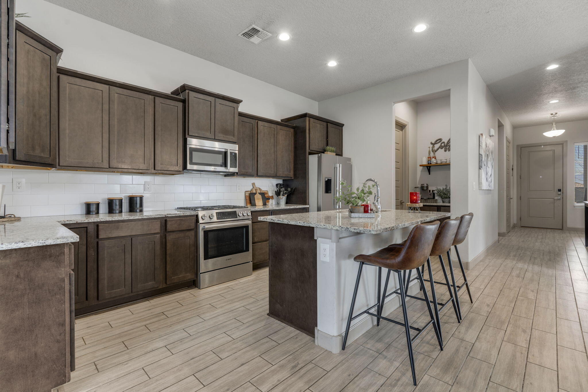 Photo 3 — 1694 Tesoro Loop NW