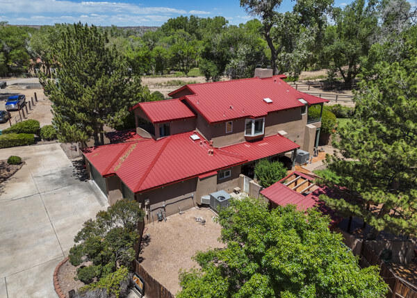 Photo 3 — 7431 Rio Grande Boulevard NW