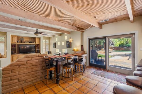 Photo 9 — 7431 Rio Grande Boulevard NW