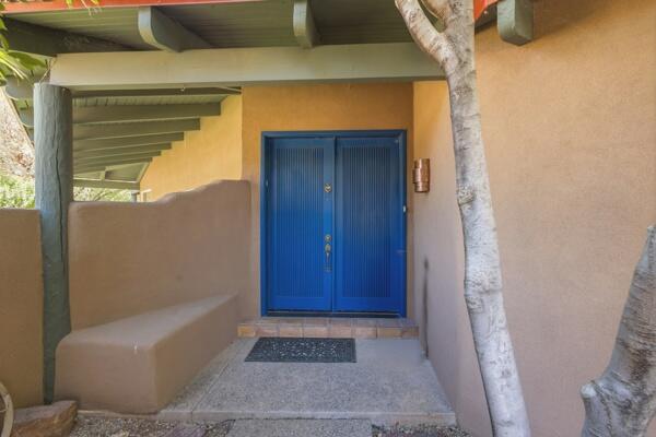 Photo 19 — 7431 Rio Grande Boulevard NW