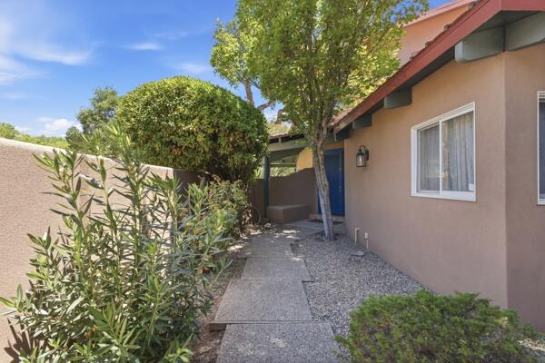 Photo 20 — 7431 Rio Grande Boulevard NW