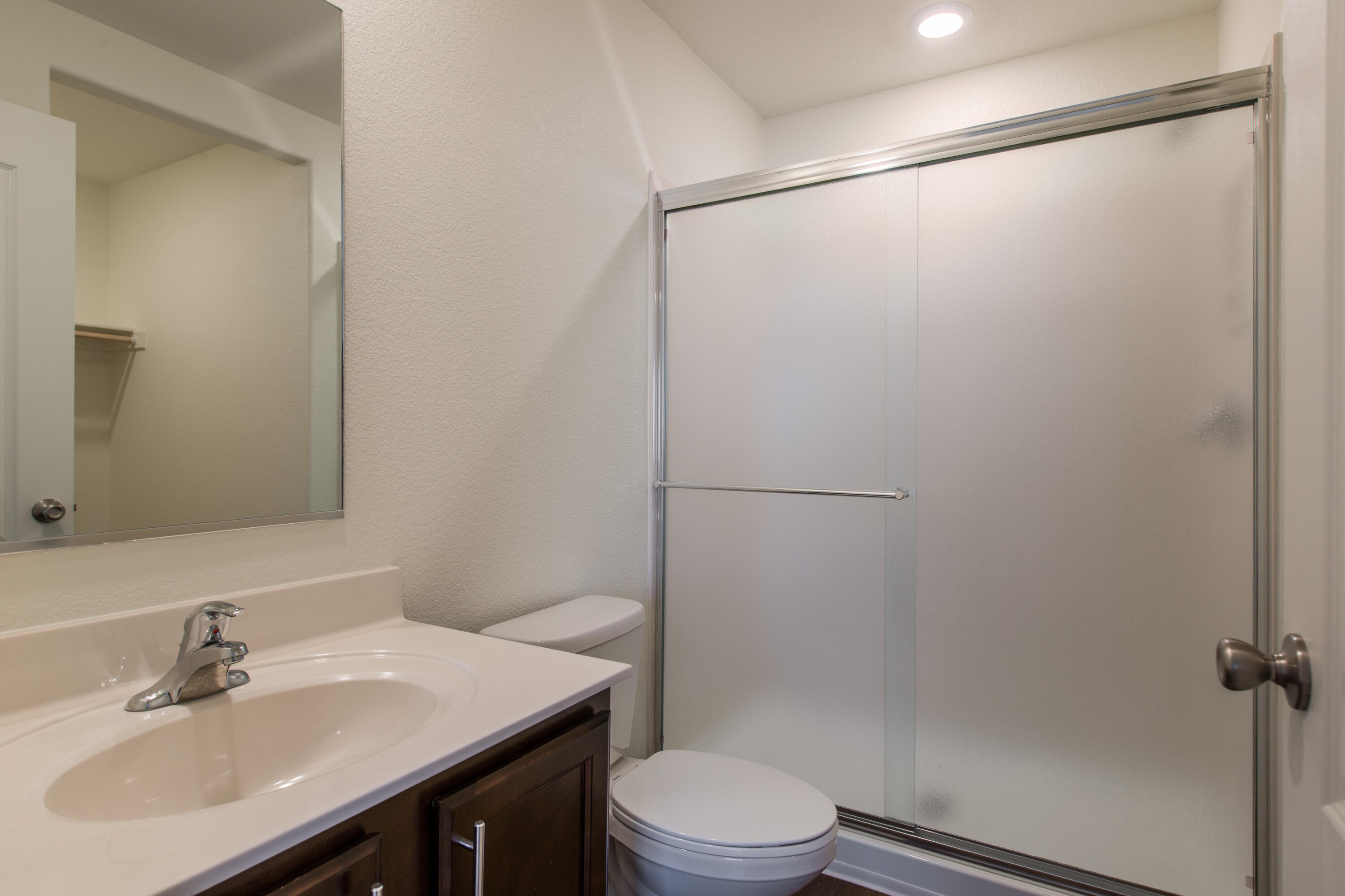 Photo 12 — 456 Chafey Drive SW