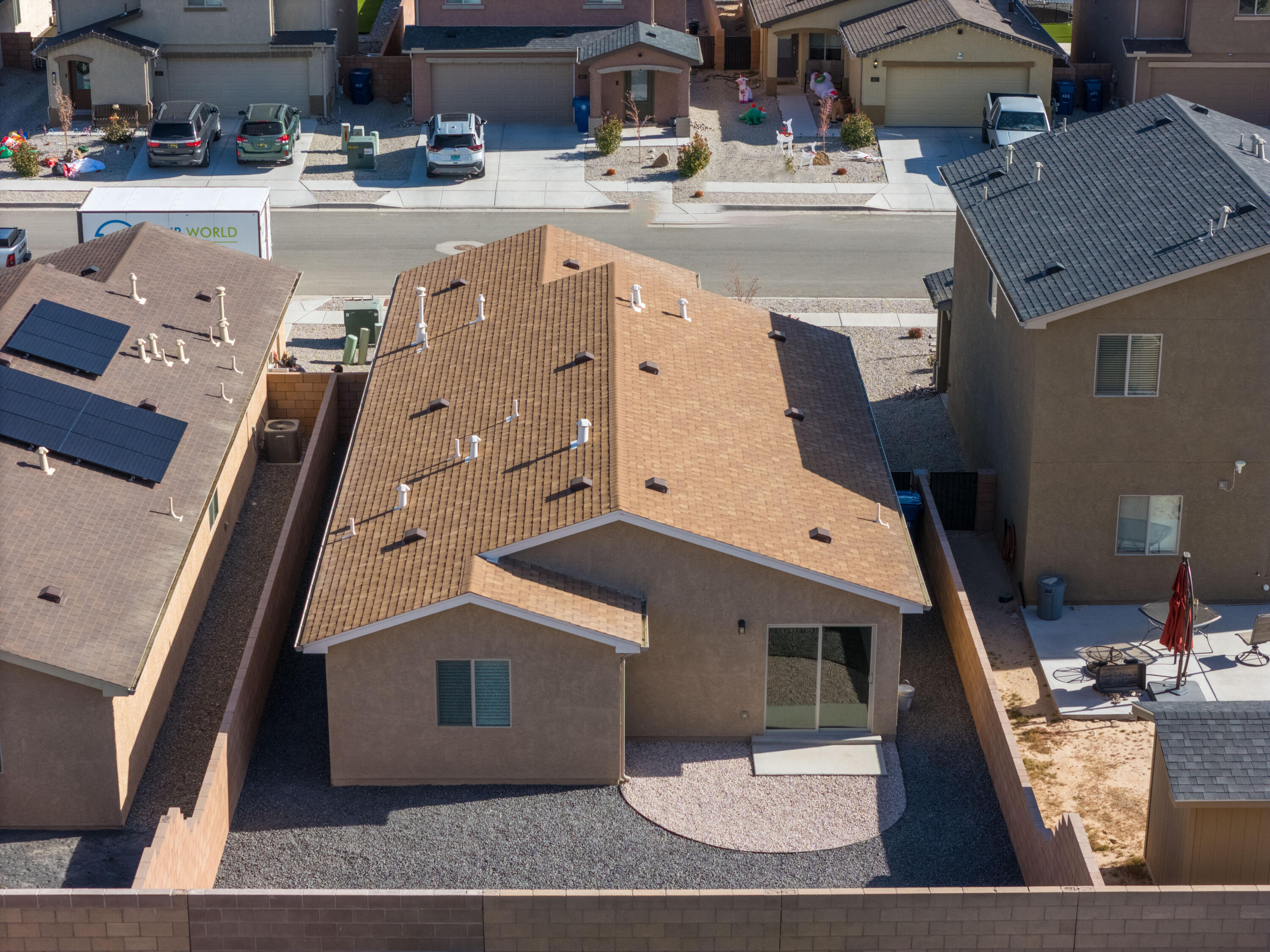Photo 20 — 456 Chafey Drive SW