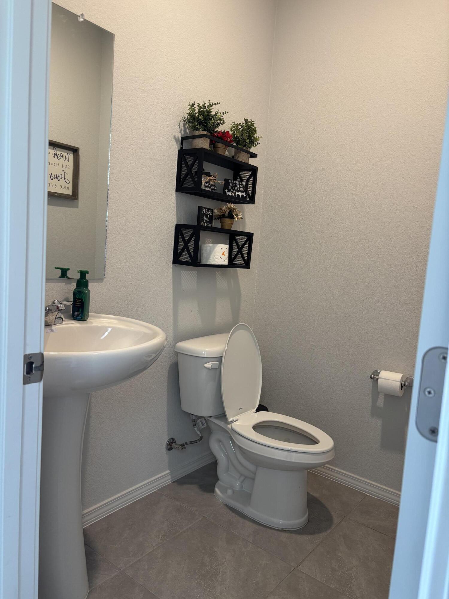 Photo 14 — 2444 Talisker Street NE