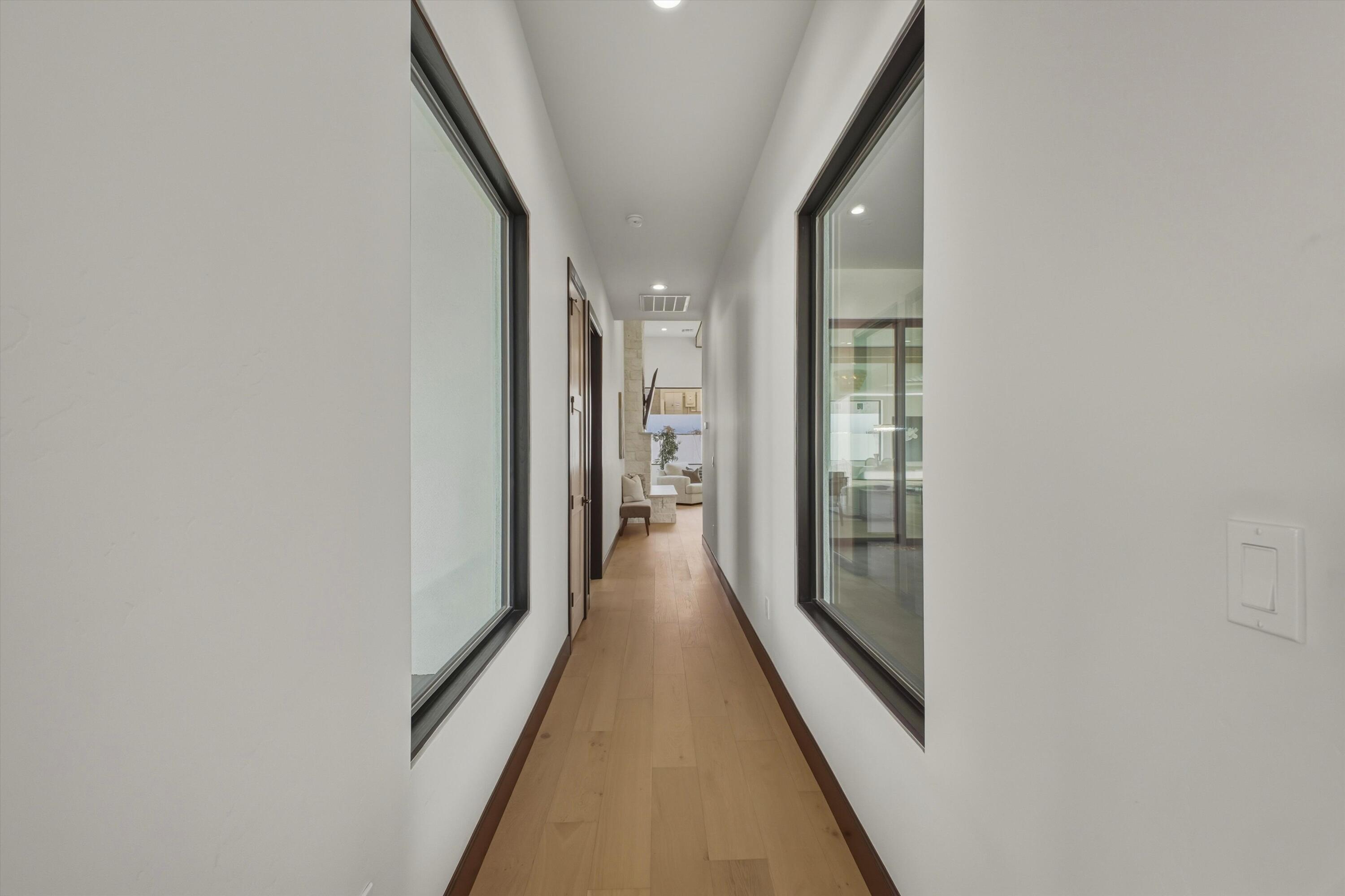 Photo 3 — 11704 Anaheim Avenue NE