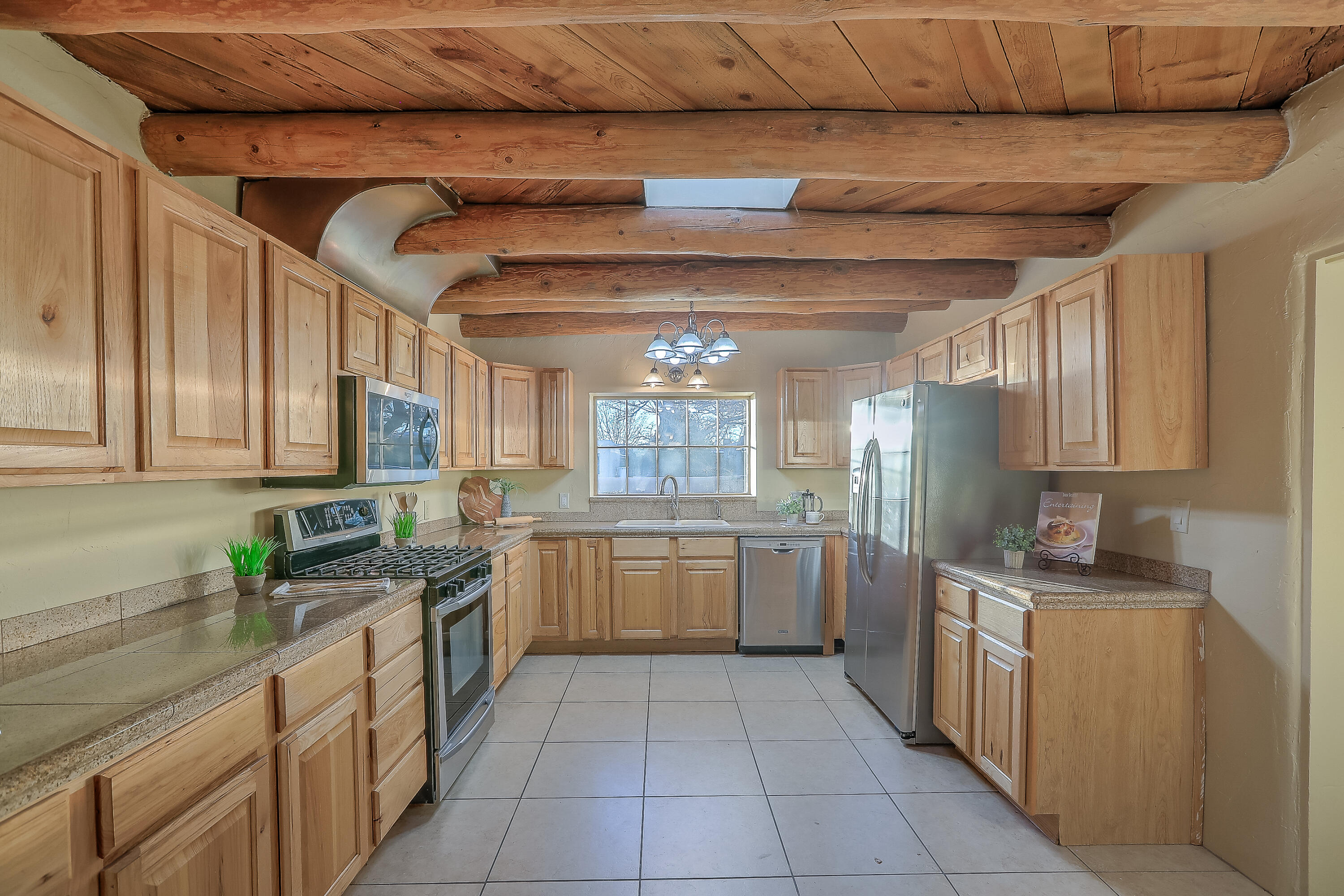 Photo 17 — 616 17th Street NW